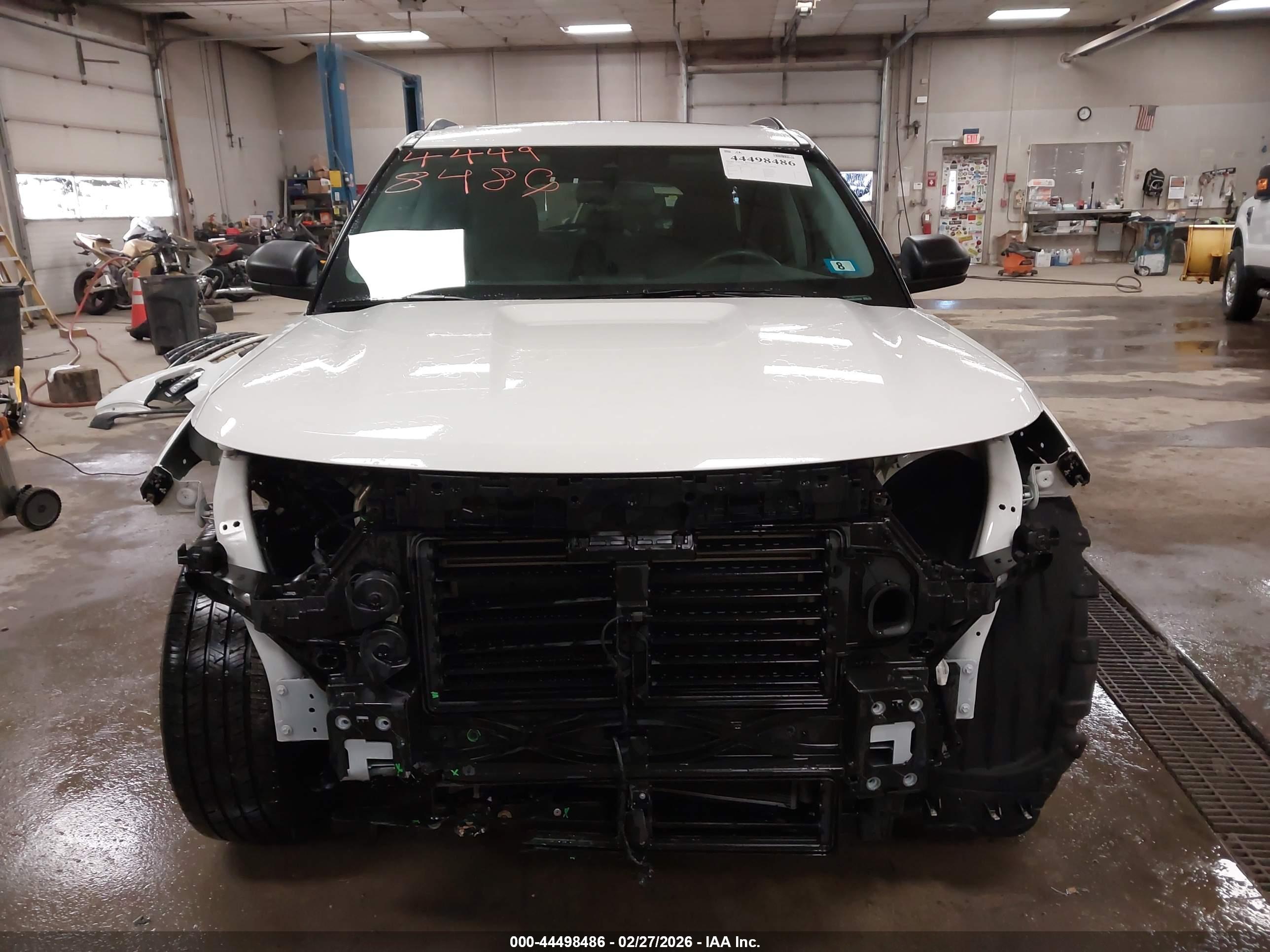 FORD EXPLORER image 6