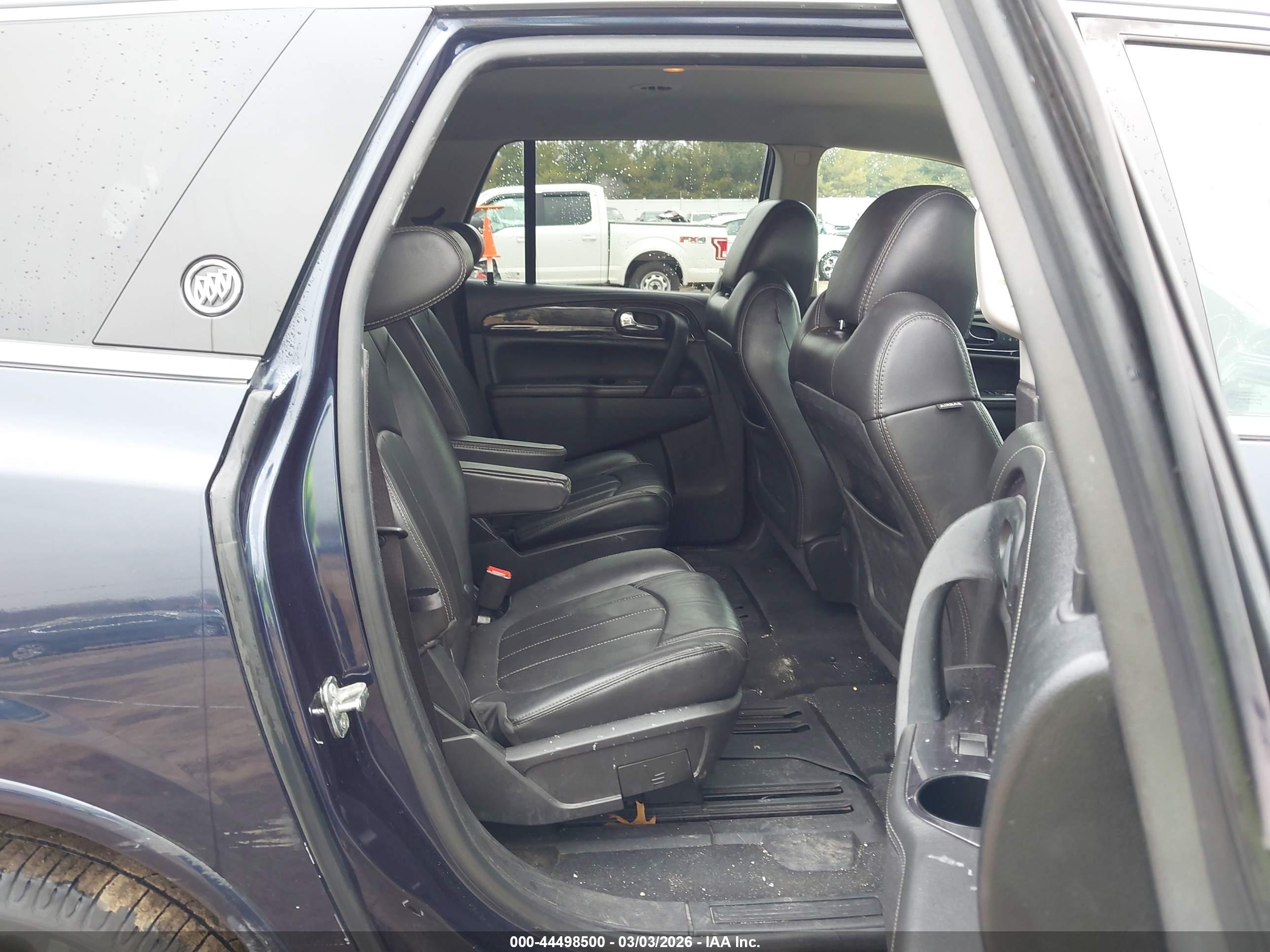 BUICK ENCLAVE image 8