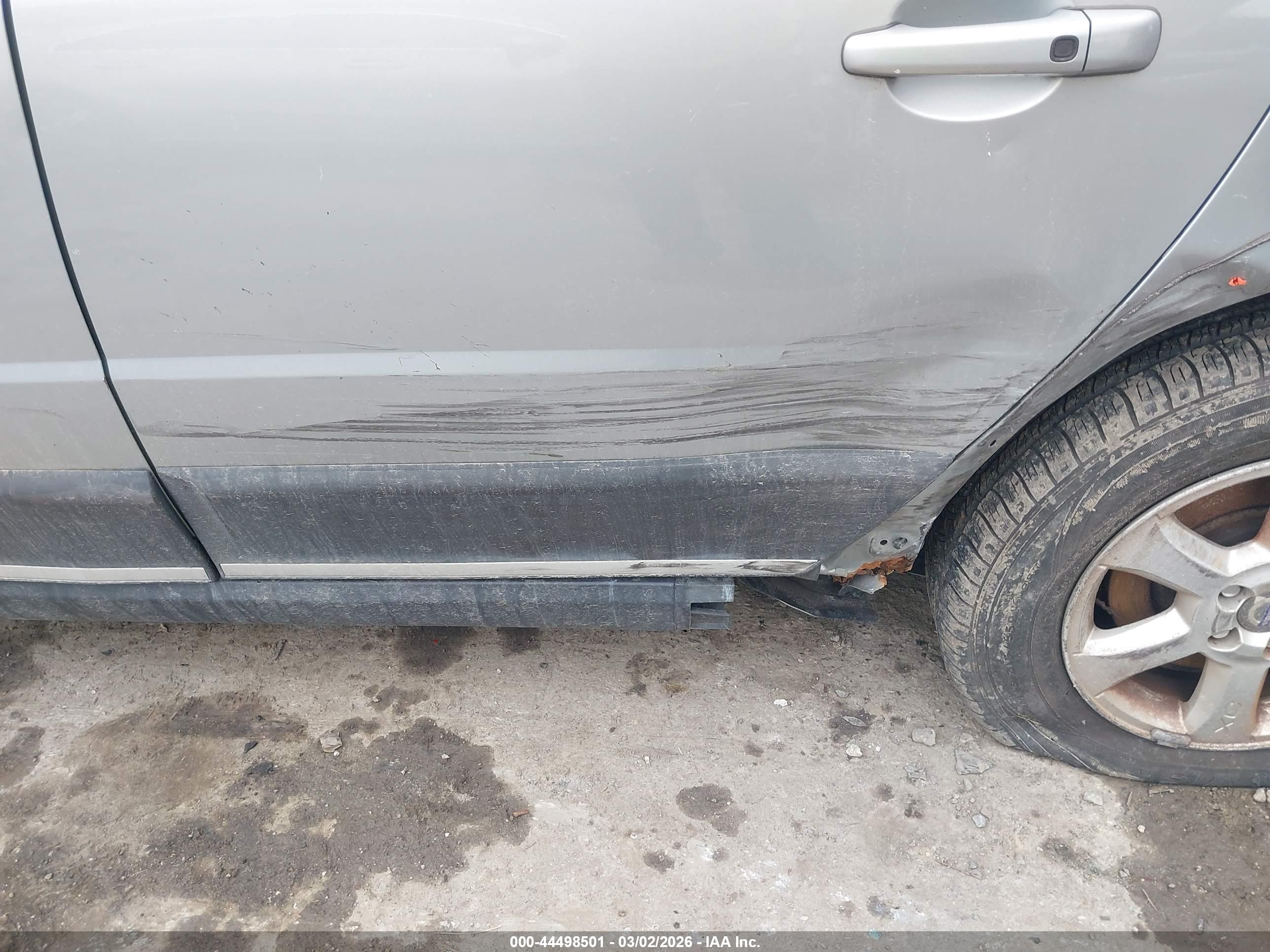 VOLVO XC70 image 6