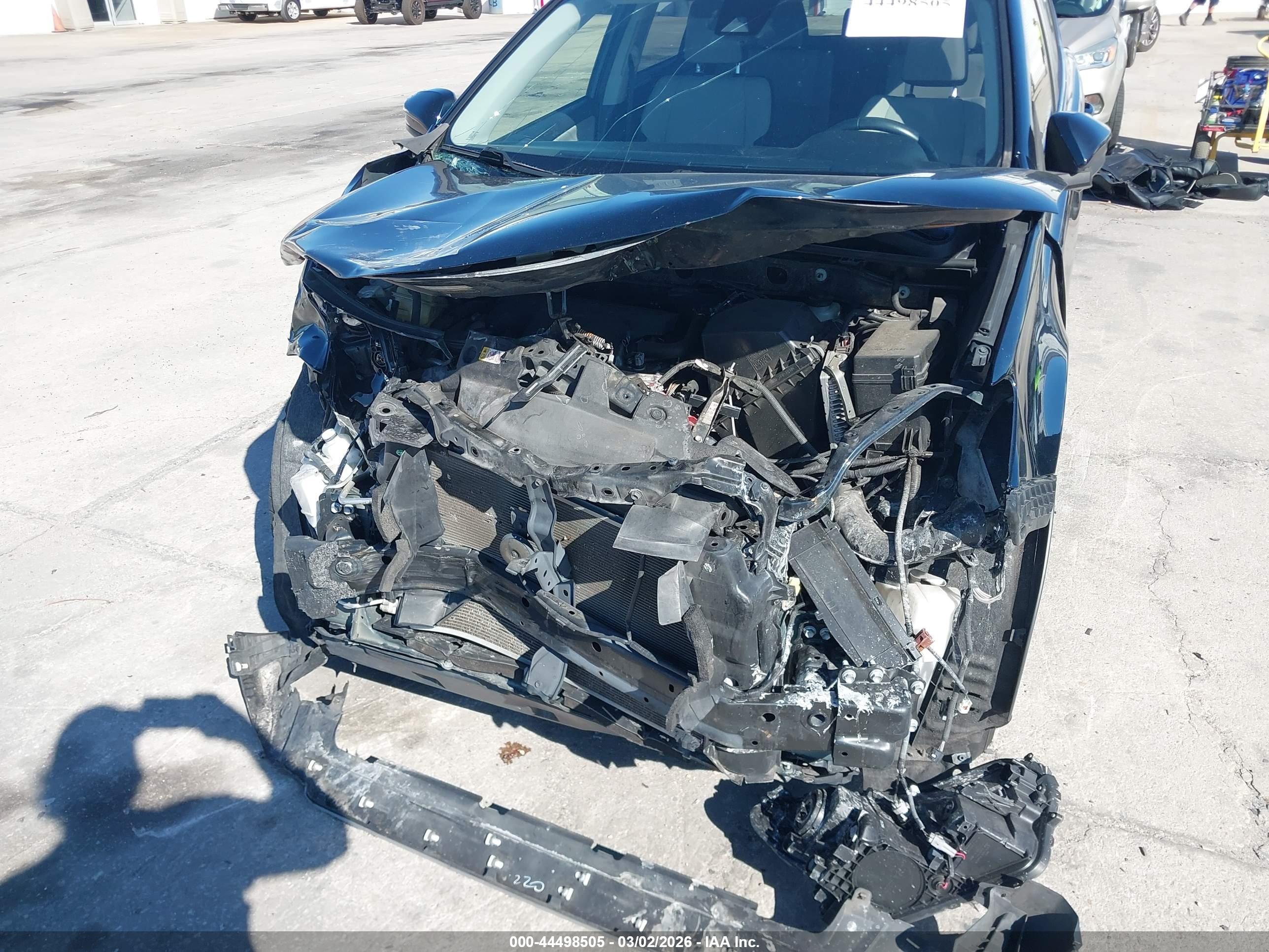 TOYOTA RAV4 image 6