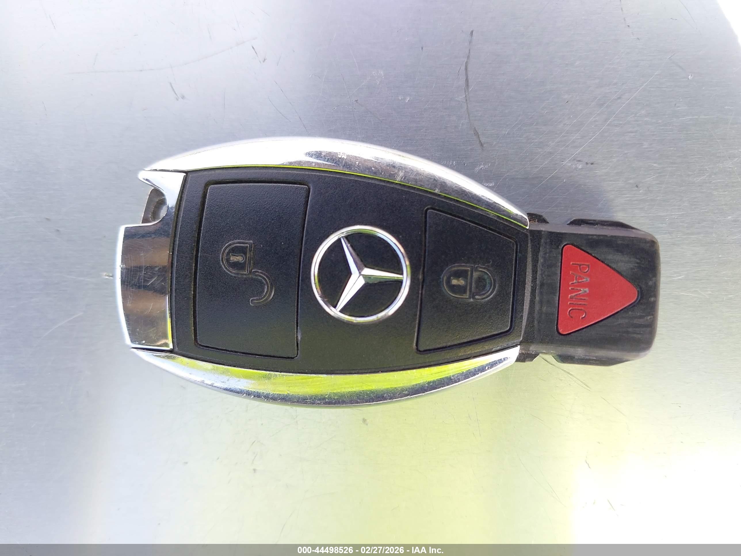 MERCEDES-BENZ GLK image 11