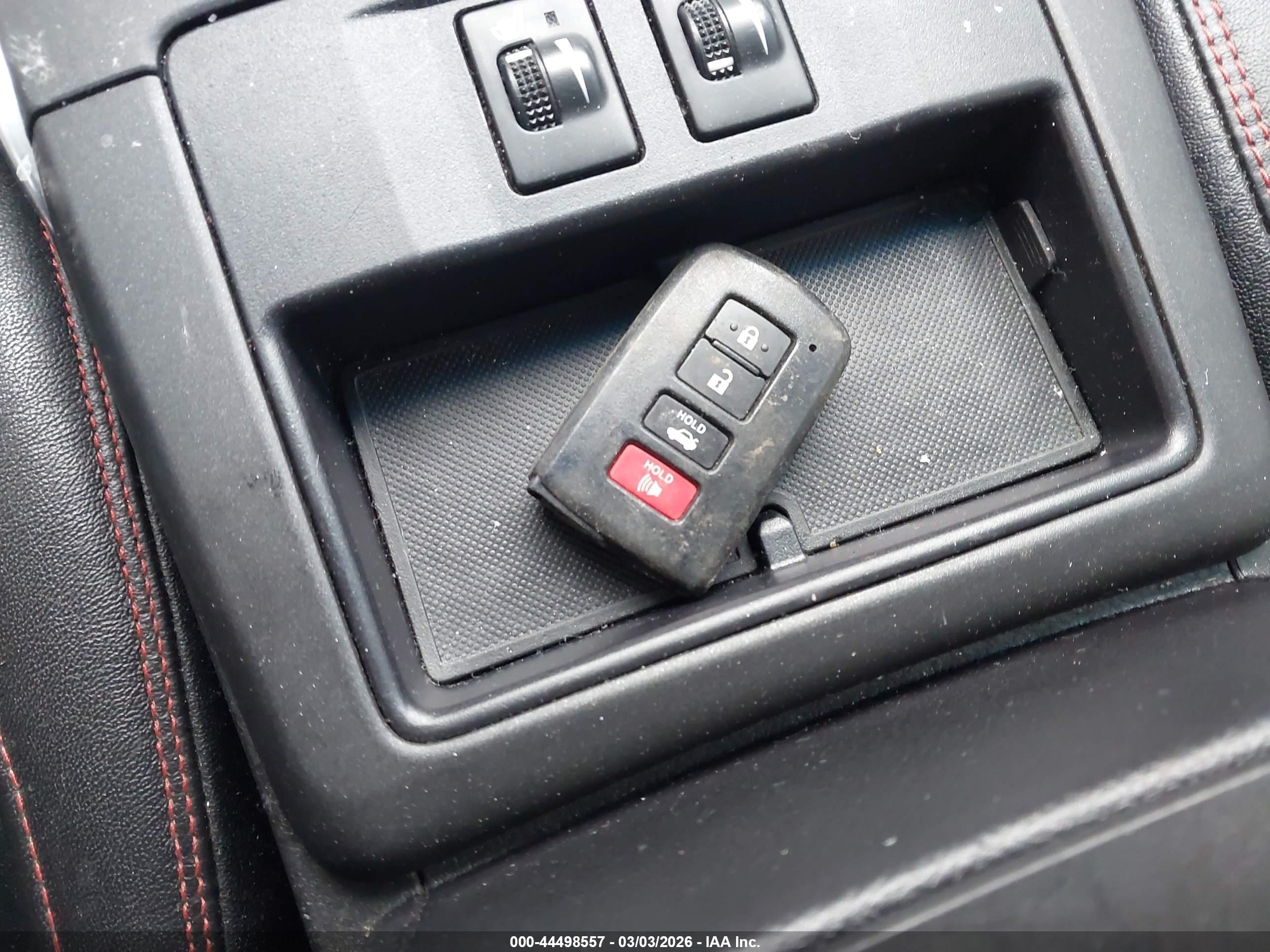 TOYOTA CAMRY image 11