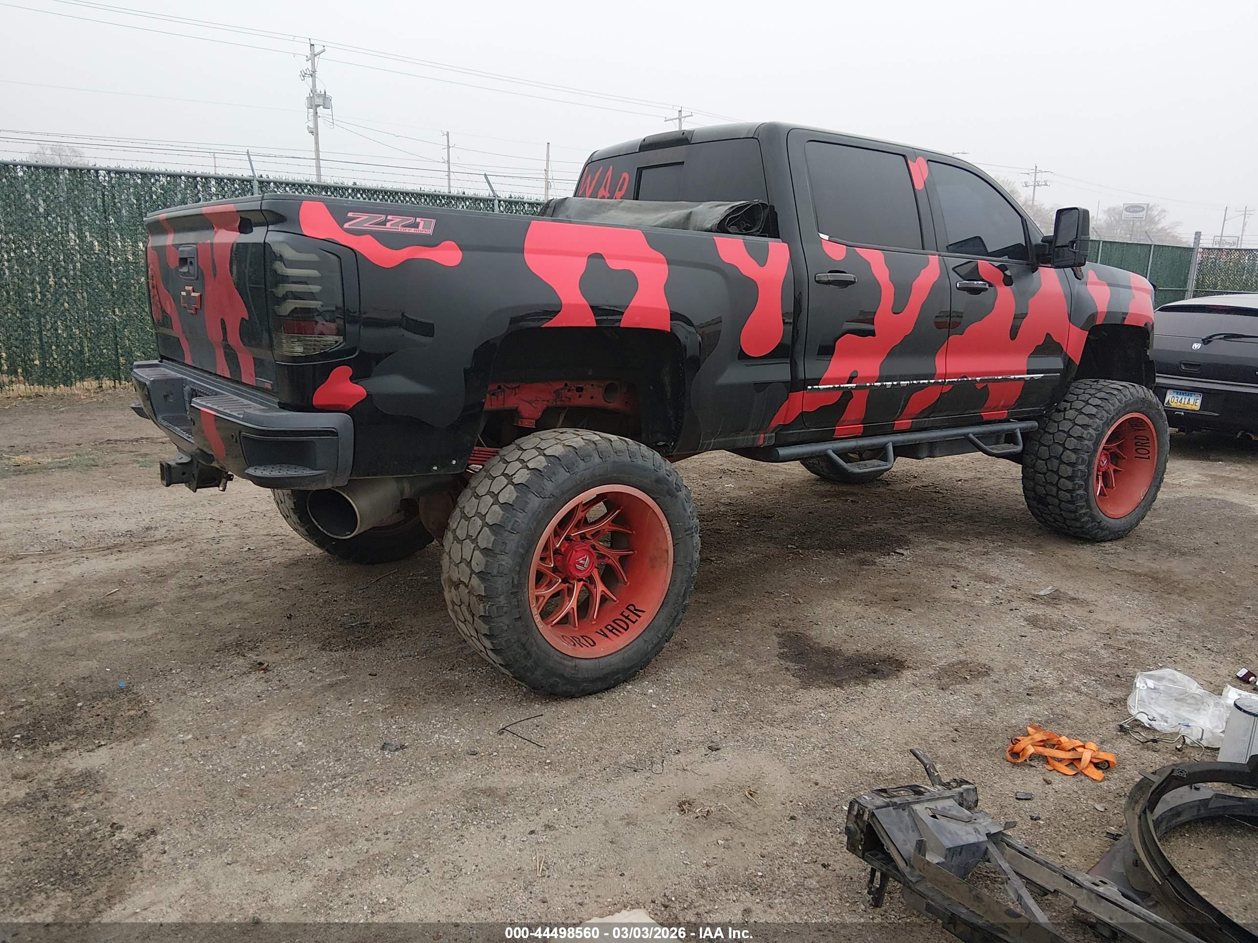 CHEVROLET SILVERADO image 4