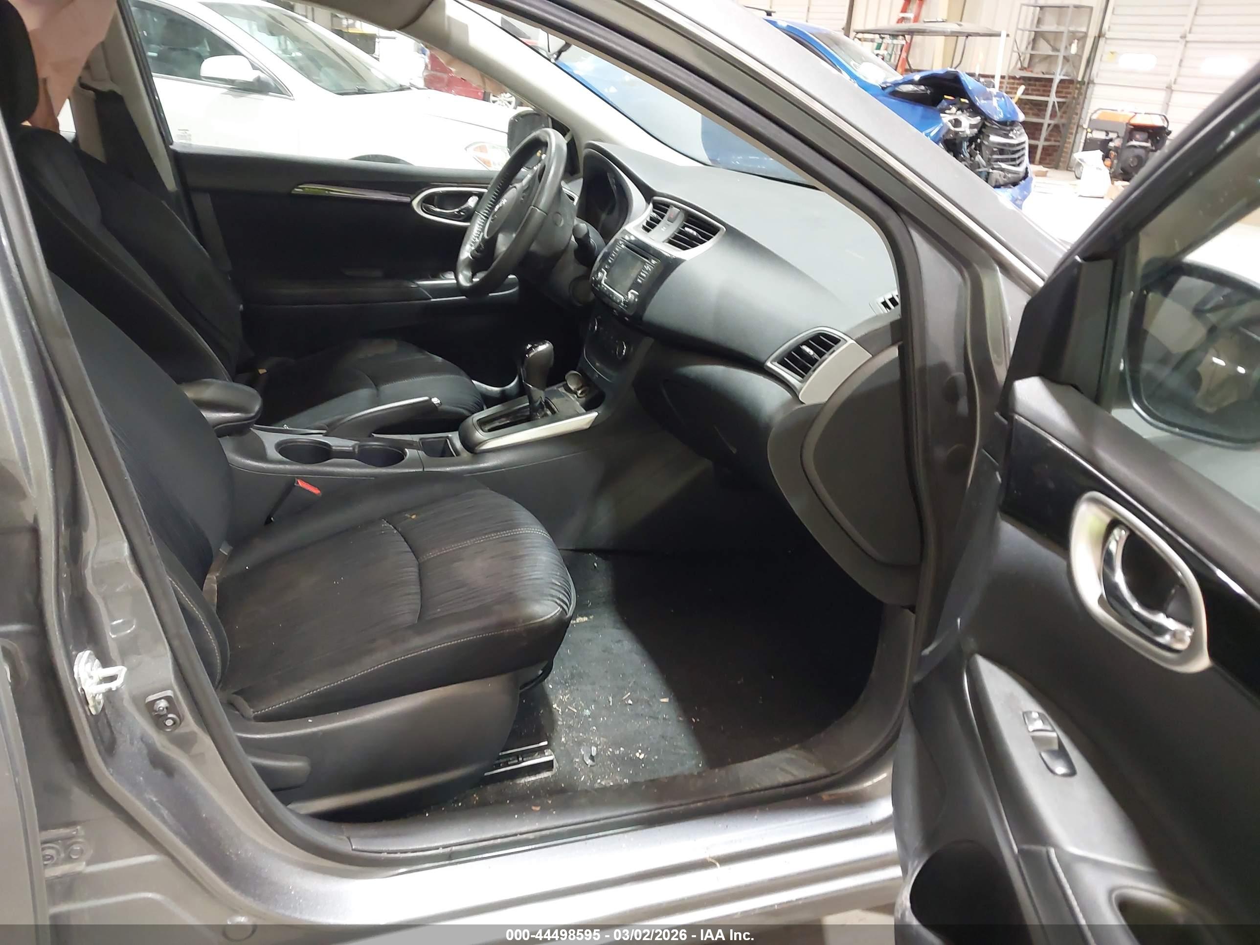 NISSAN SENTRA image 5