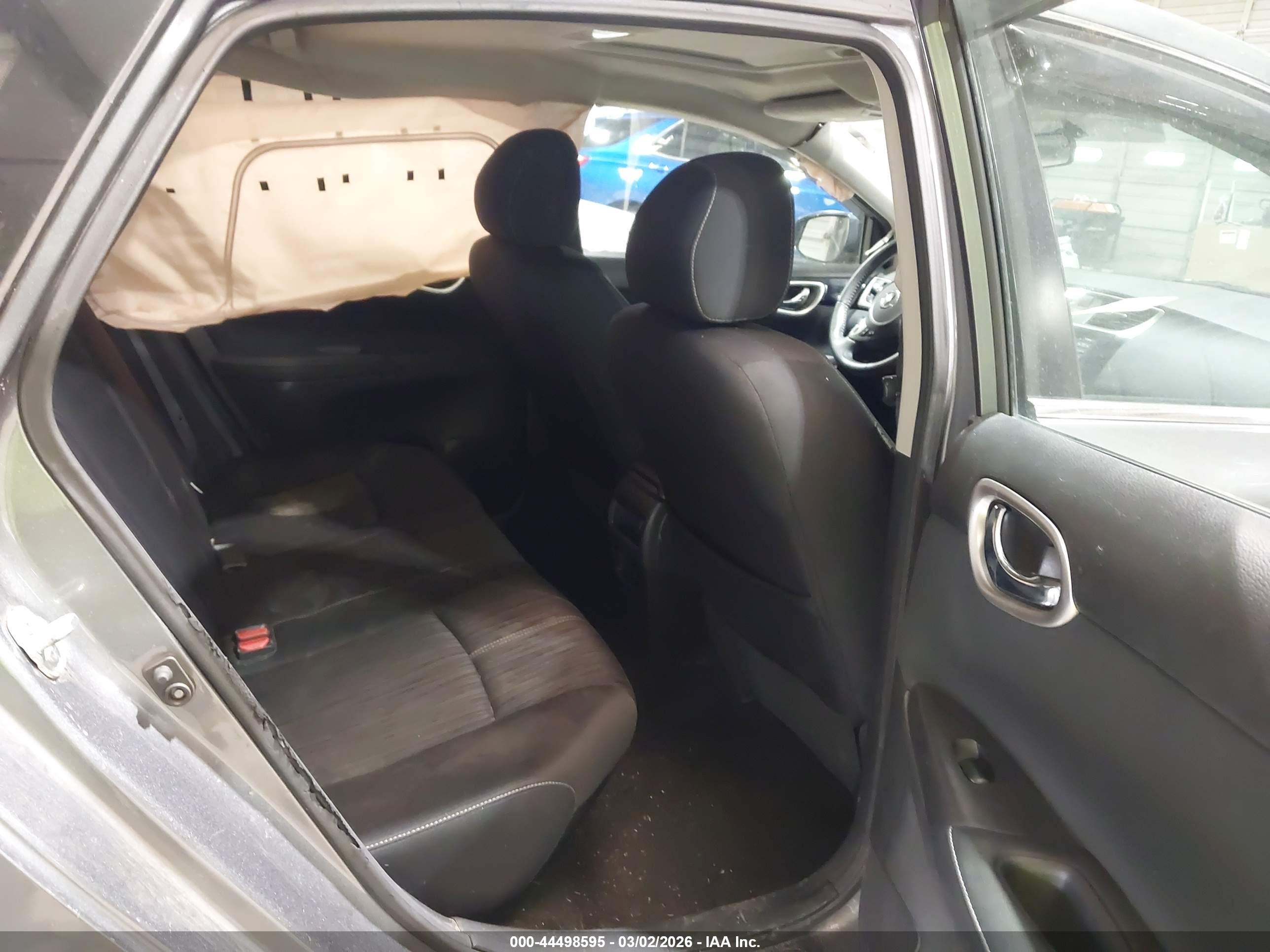 NISSAN SENTRA image 8