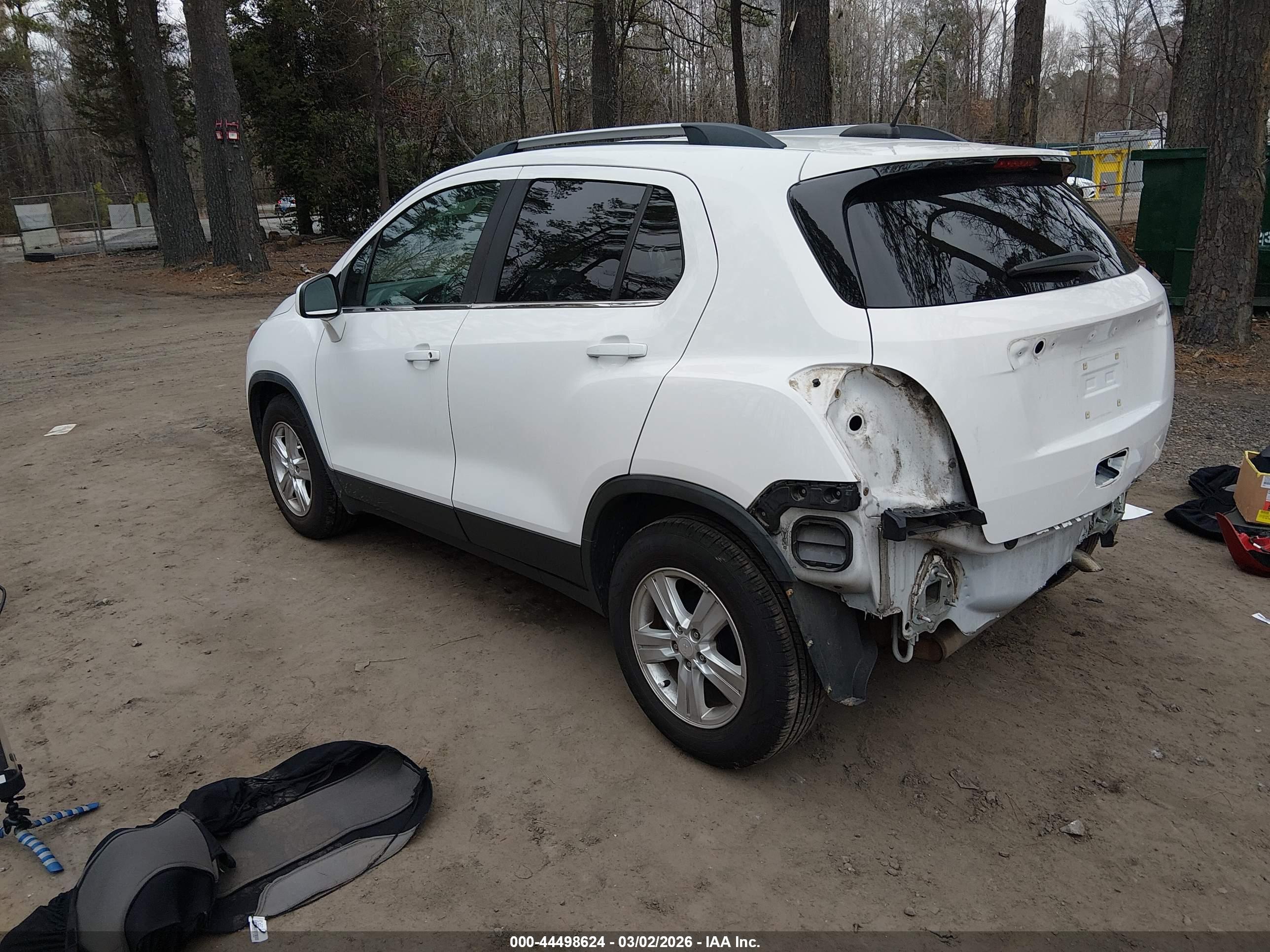 CHEVROLET TRAX image 3