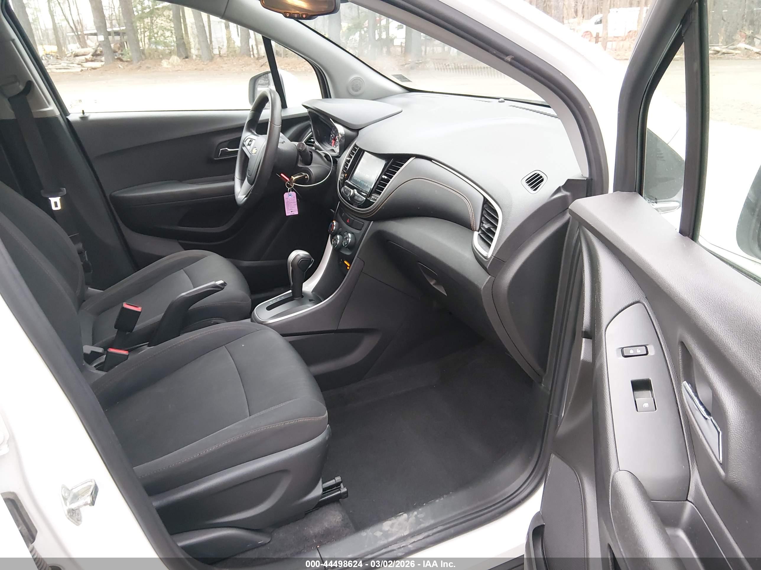 CHEVROLET TRAX image 5