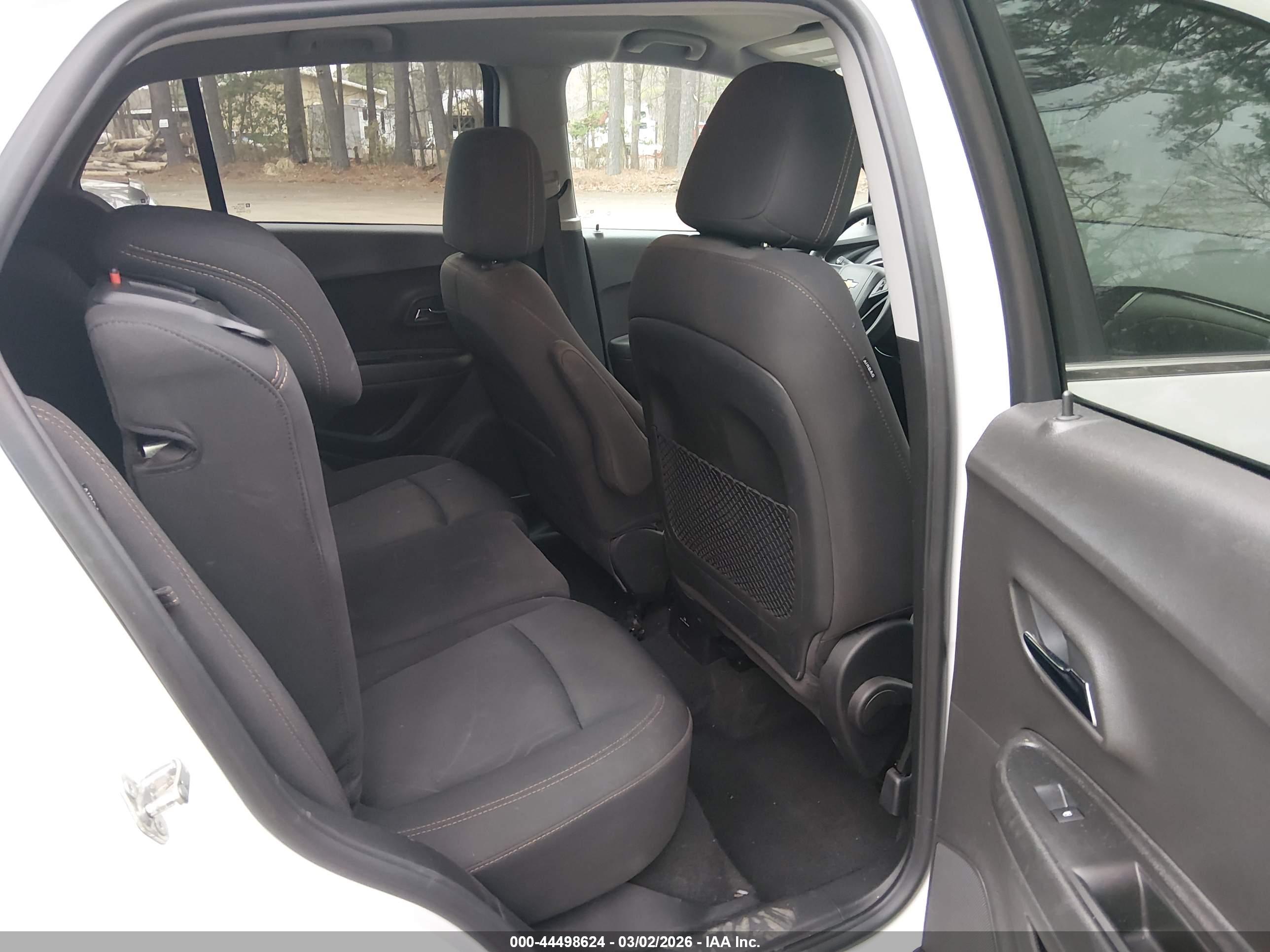 CHEVROLET TRAX image 8