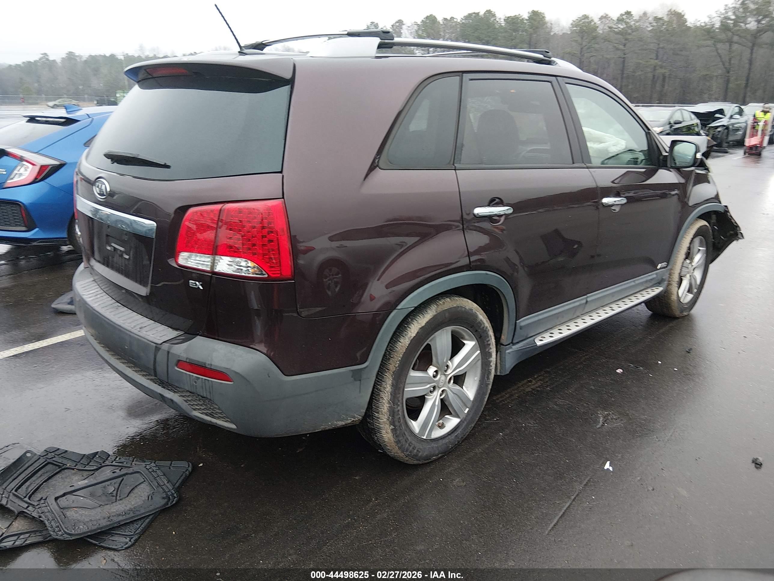 KIA SORENTO image 4