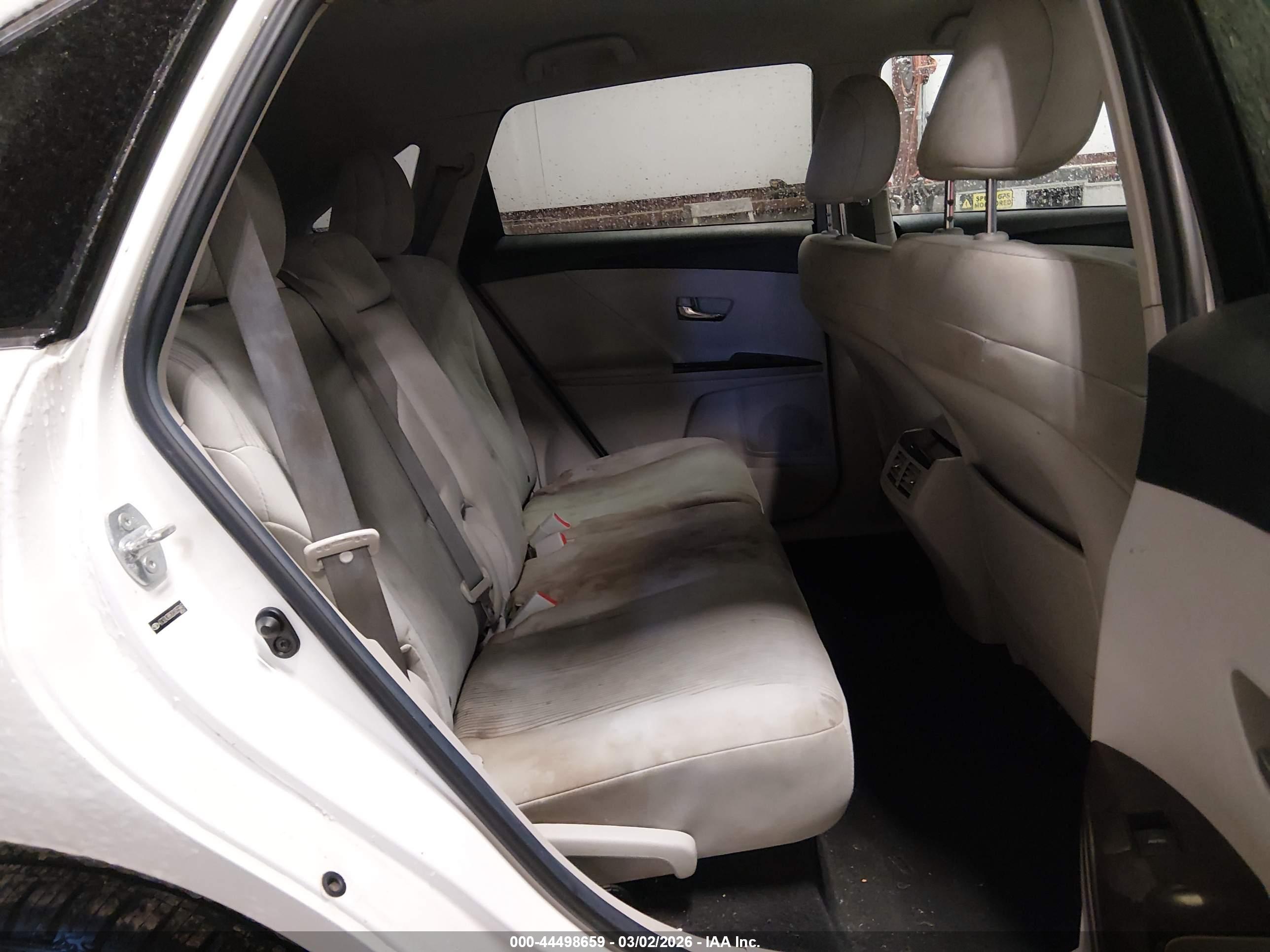 TOYOTA VENZA image 8