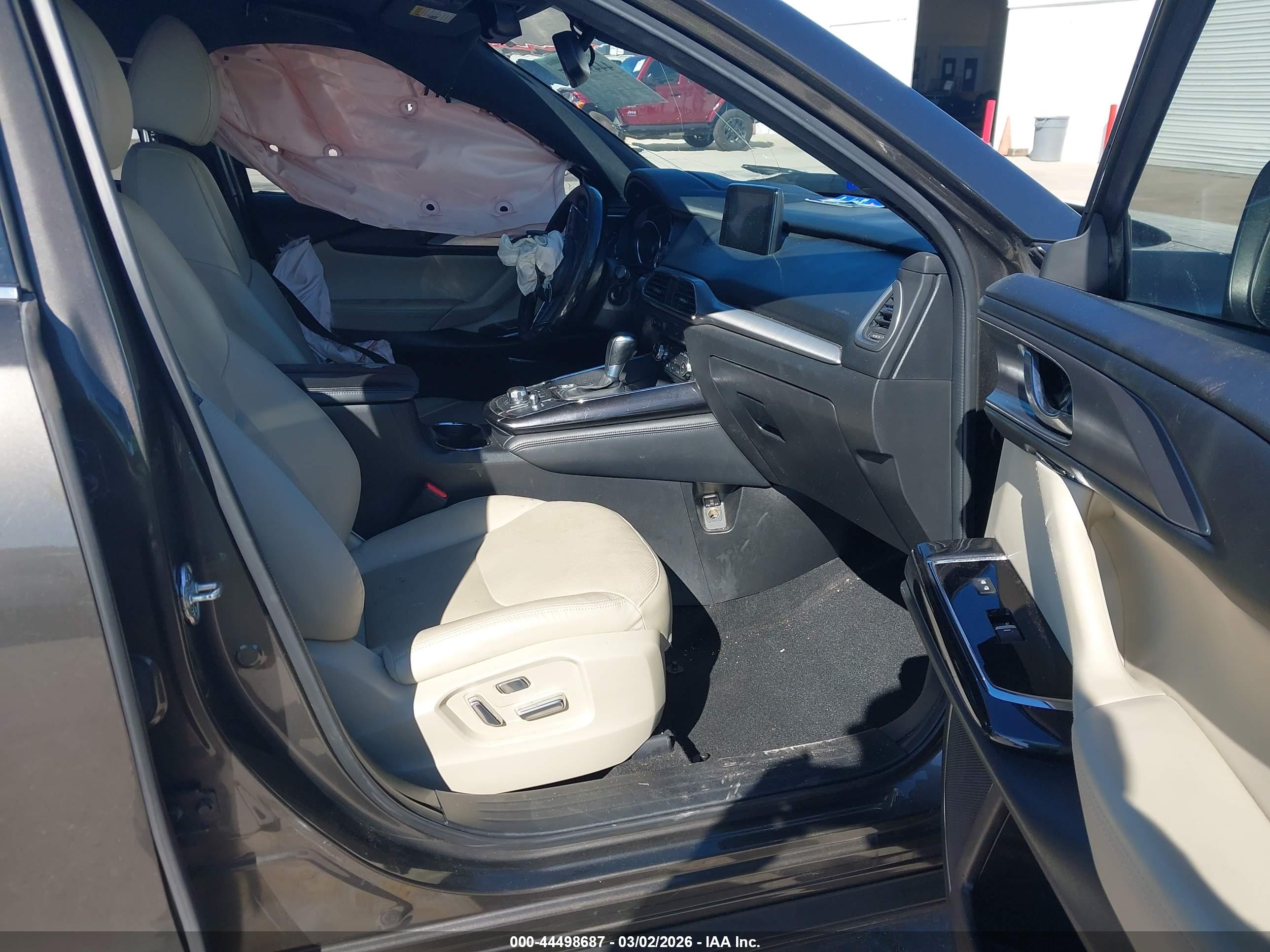 MAZDA CX-9 image 5