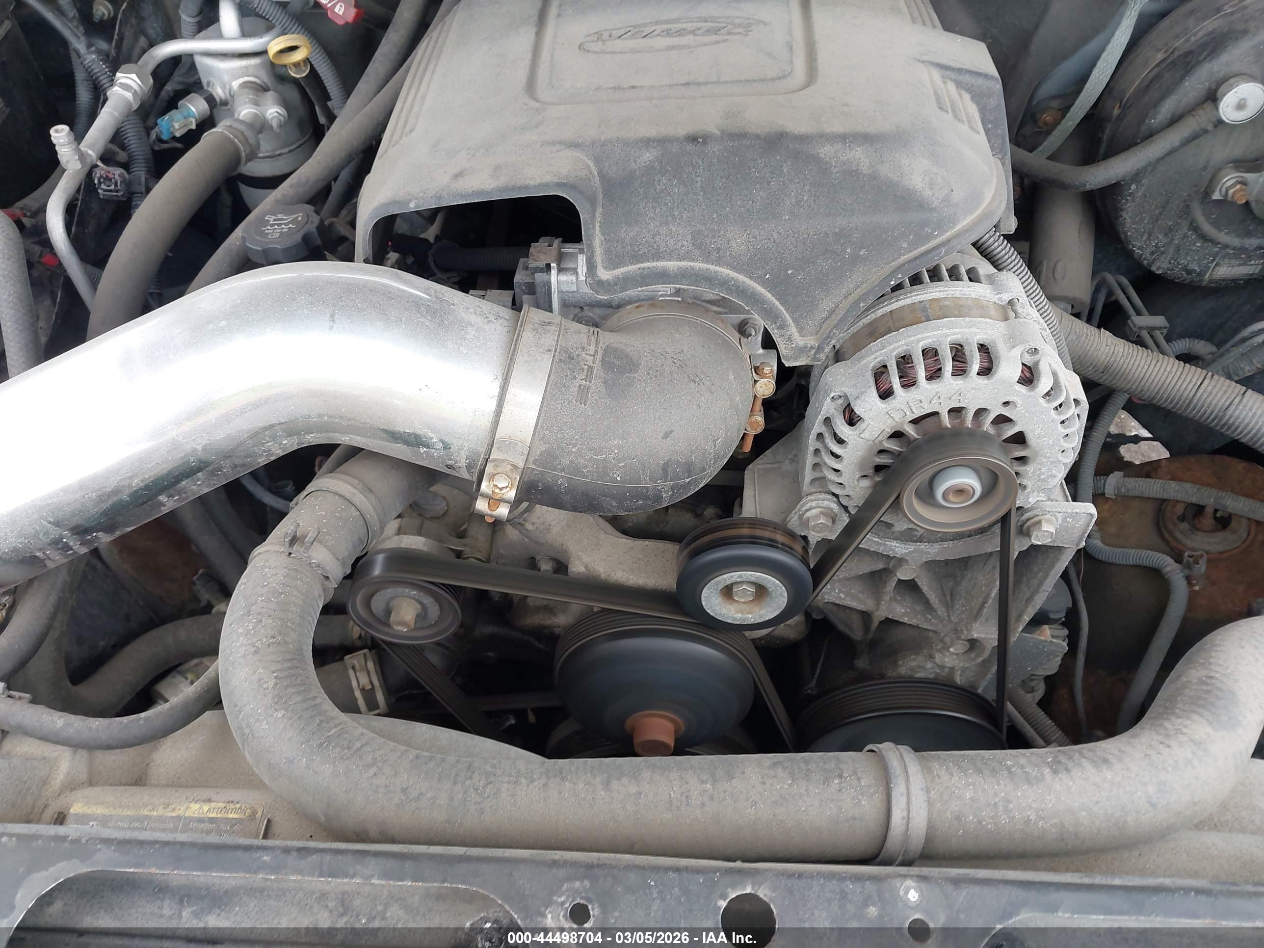 CHEVROLET SILVERADO image 10