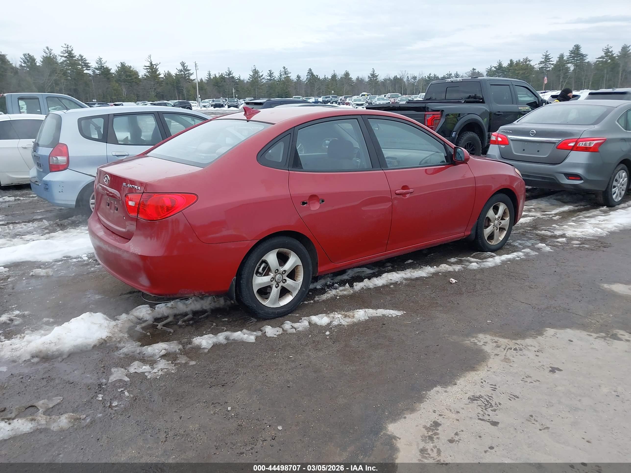HYUNDAI ELANTRA image 4