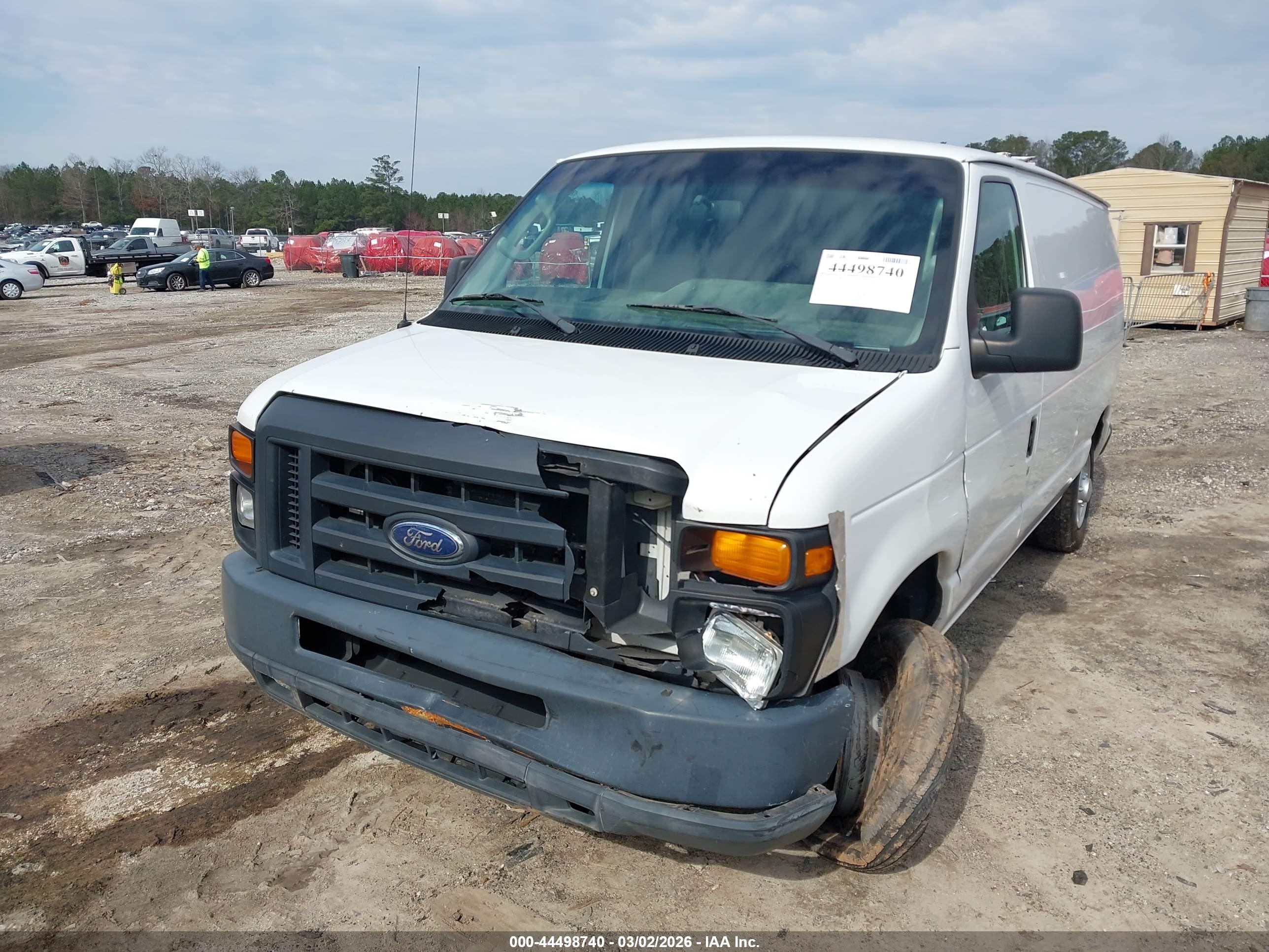 FORD E-150 image 6