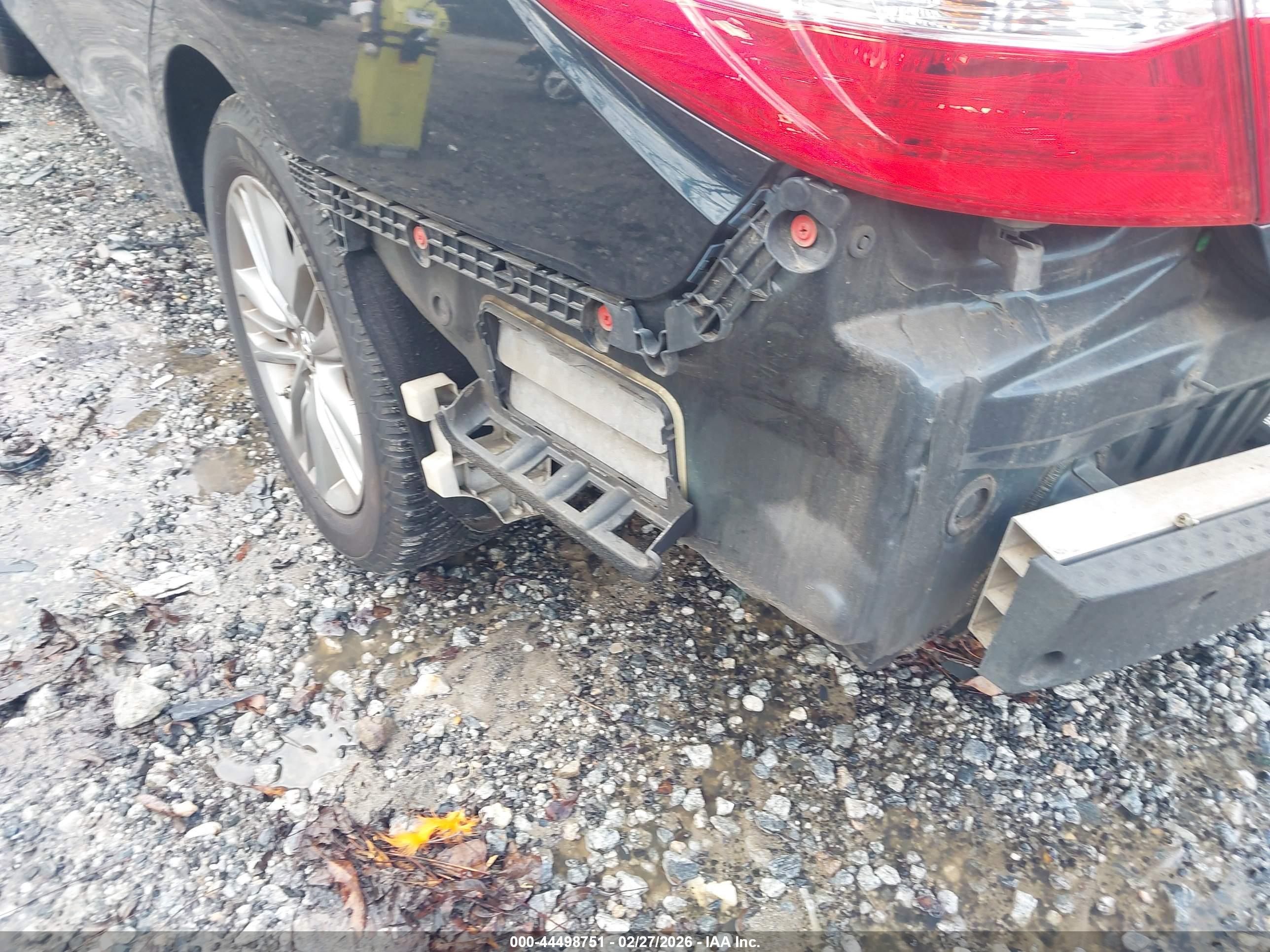 TOYOTA CAMRY image 6