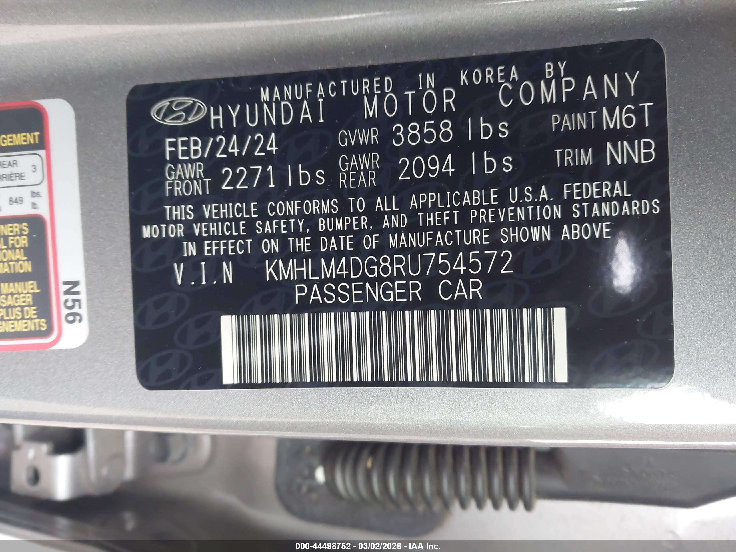 HYUNDAI ELANTRA image 9