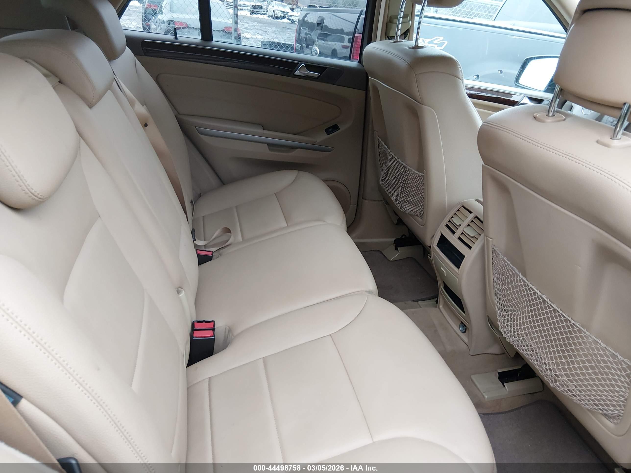 MERCEDES-BENZ ML image 8
