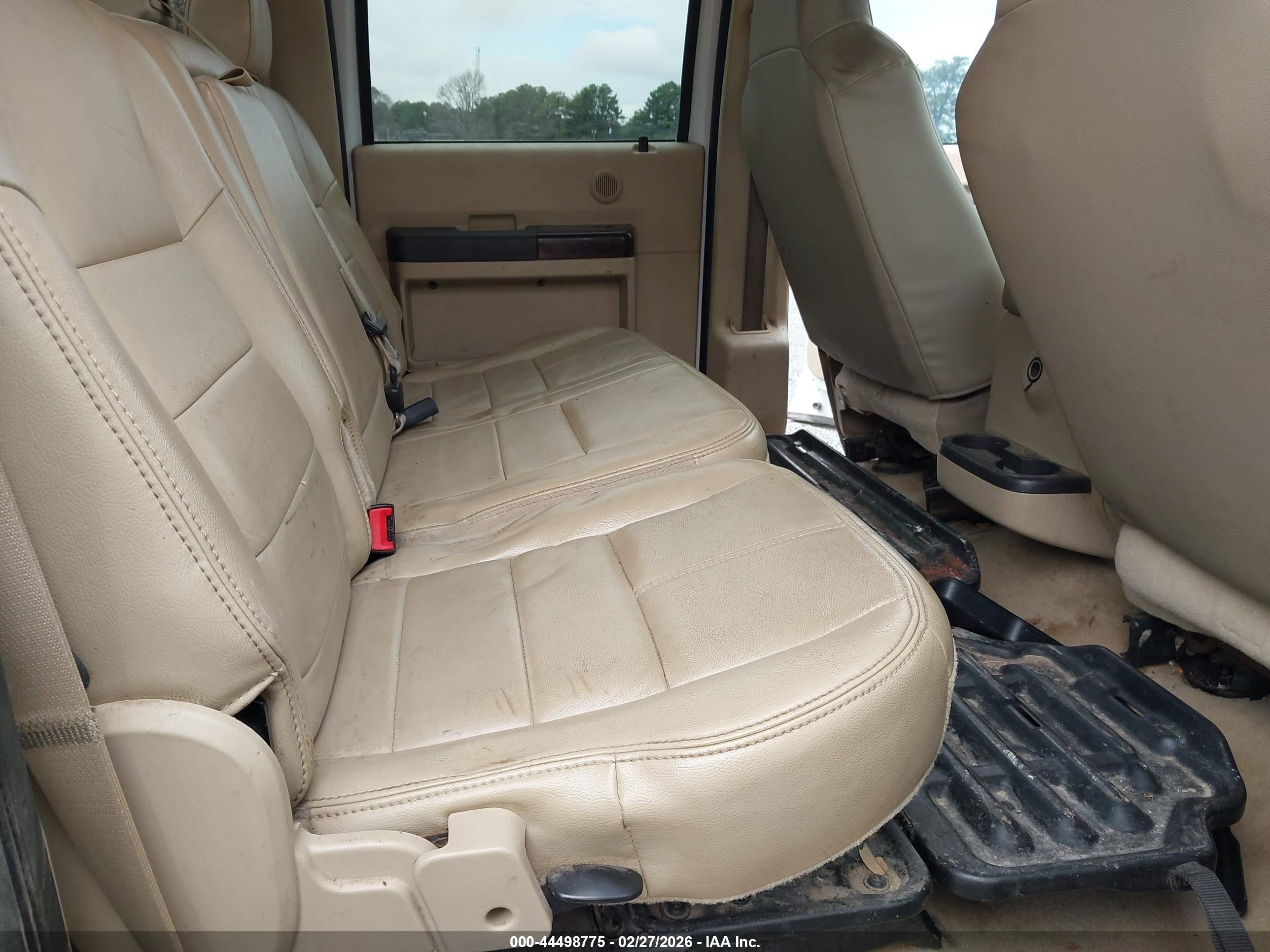 FORD F-450 image 8