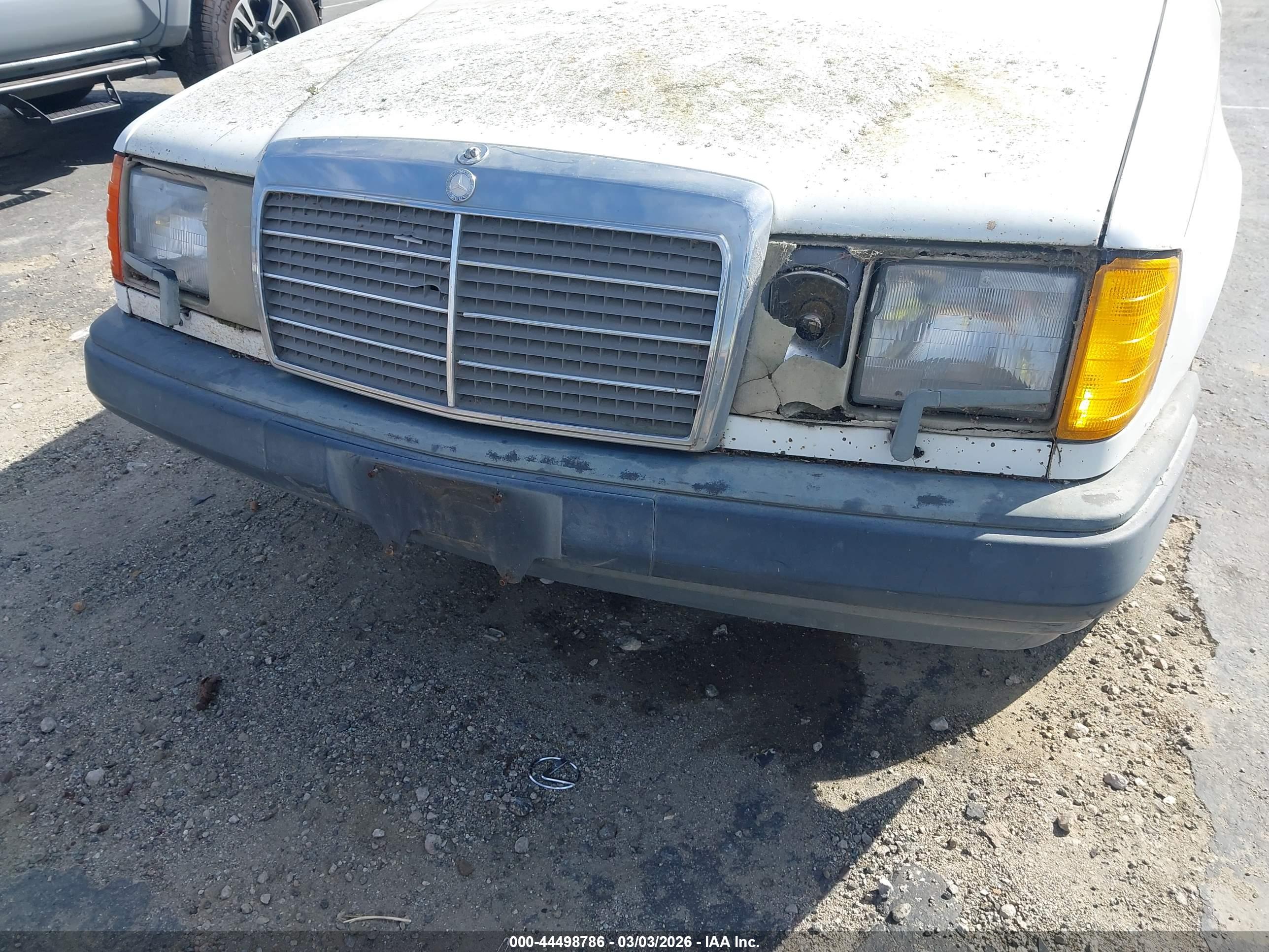 MERCEDES-BENZ 300 image 6