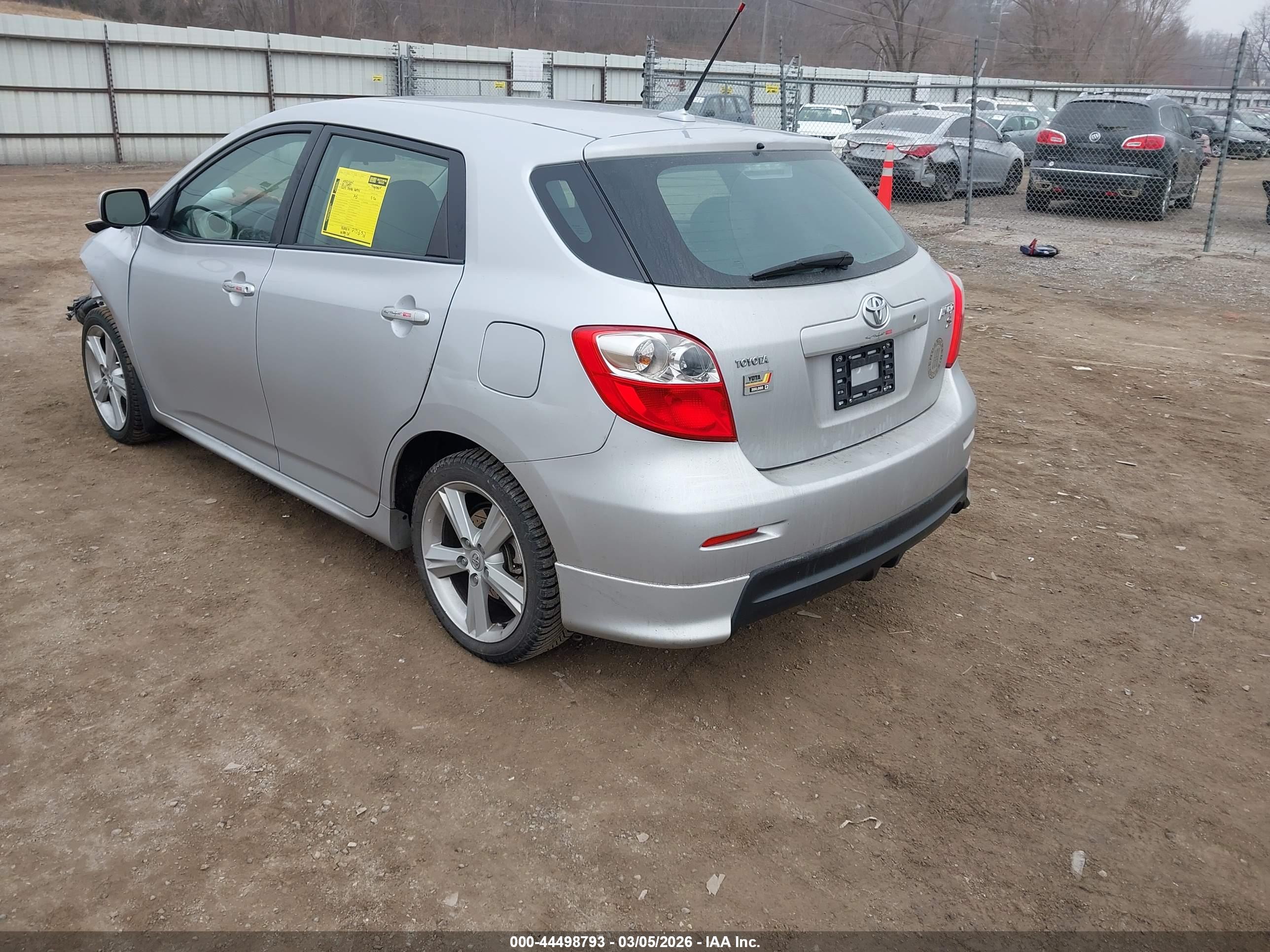 TOYOTA MATRIX image 3