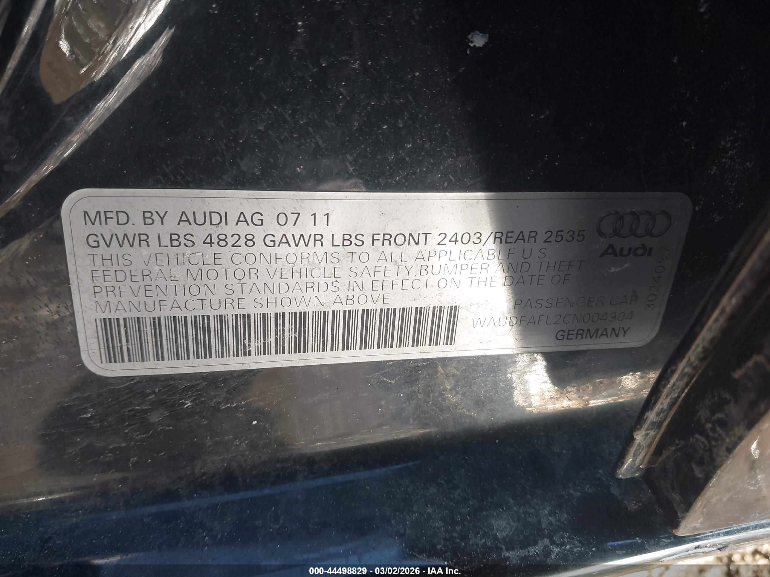 AUDI A4 image 9