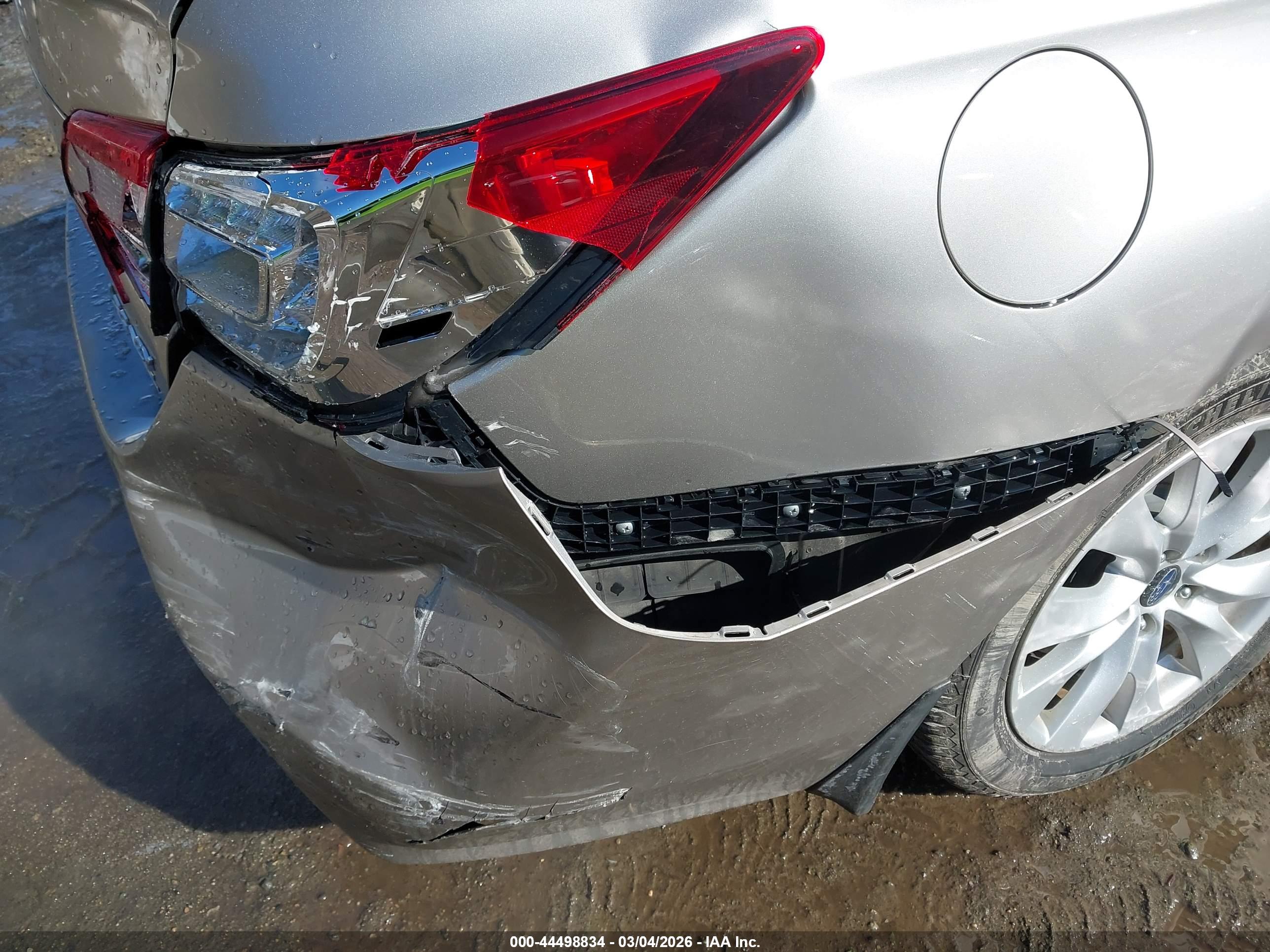 SUBARU LEGACY image 6