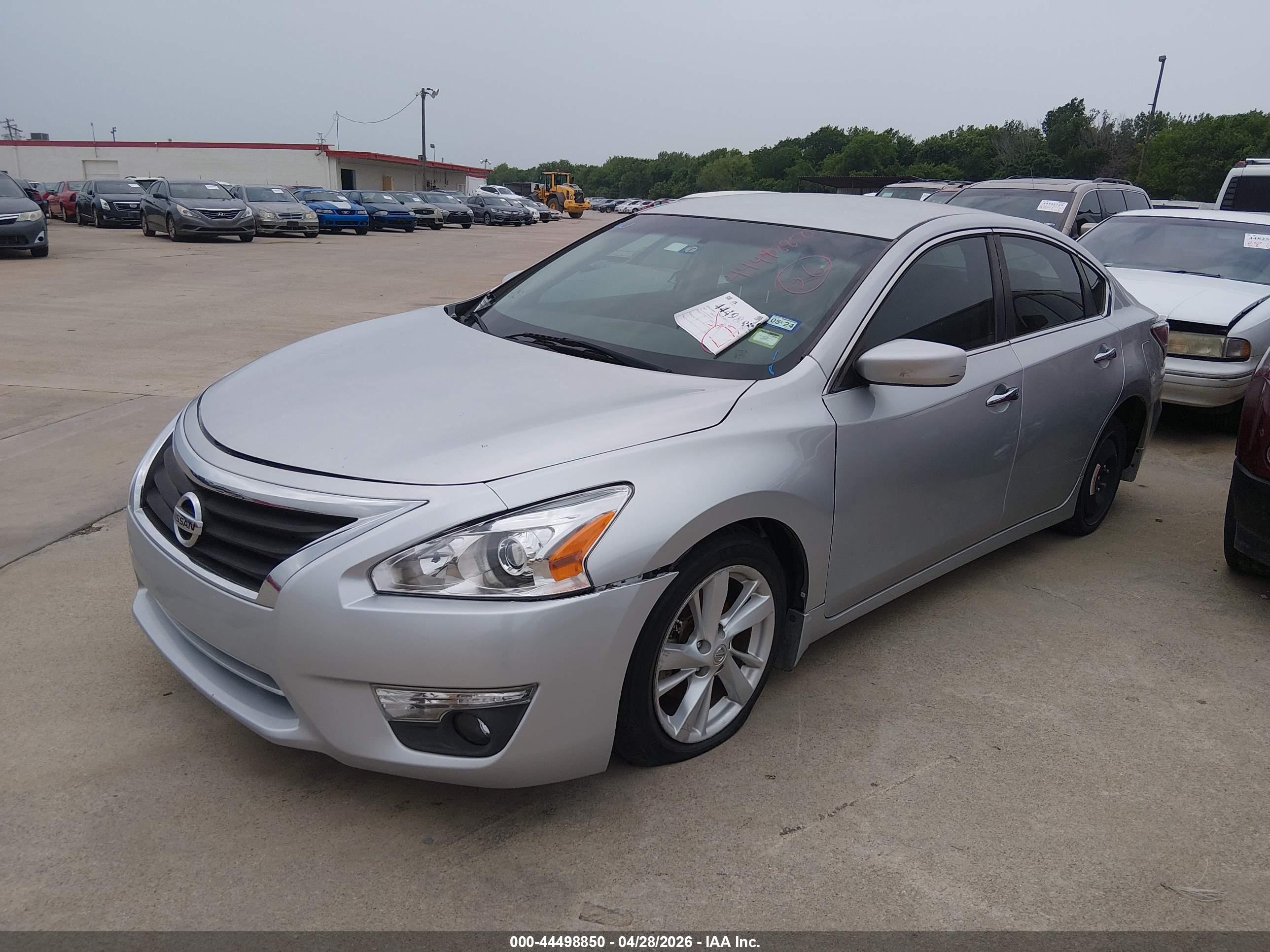 NISSAN ALTIMA image 2