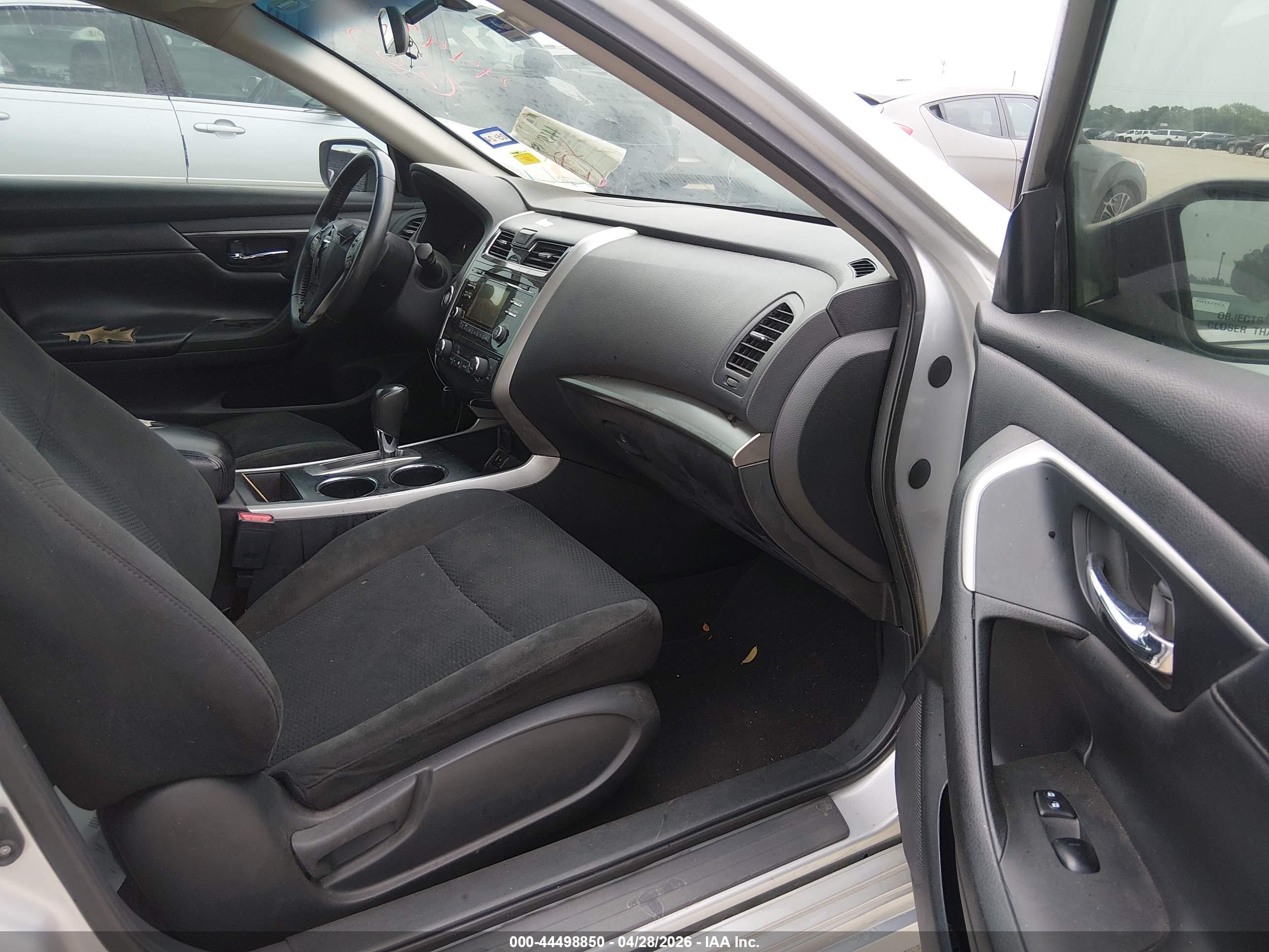 NISSAN ALTIMA image 5