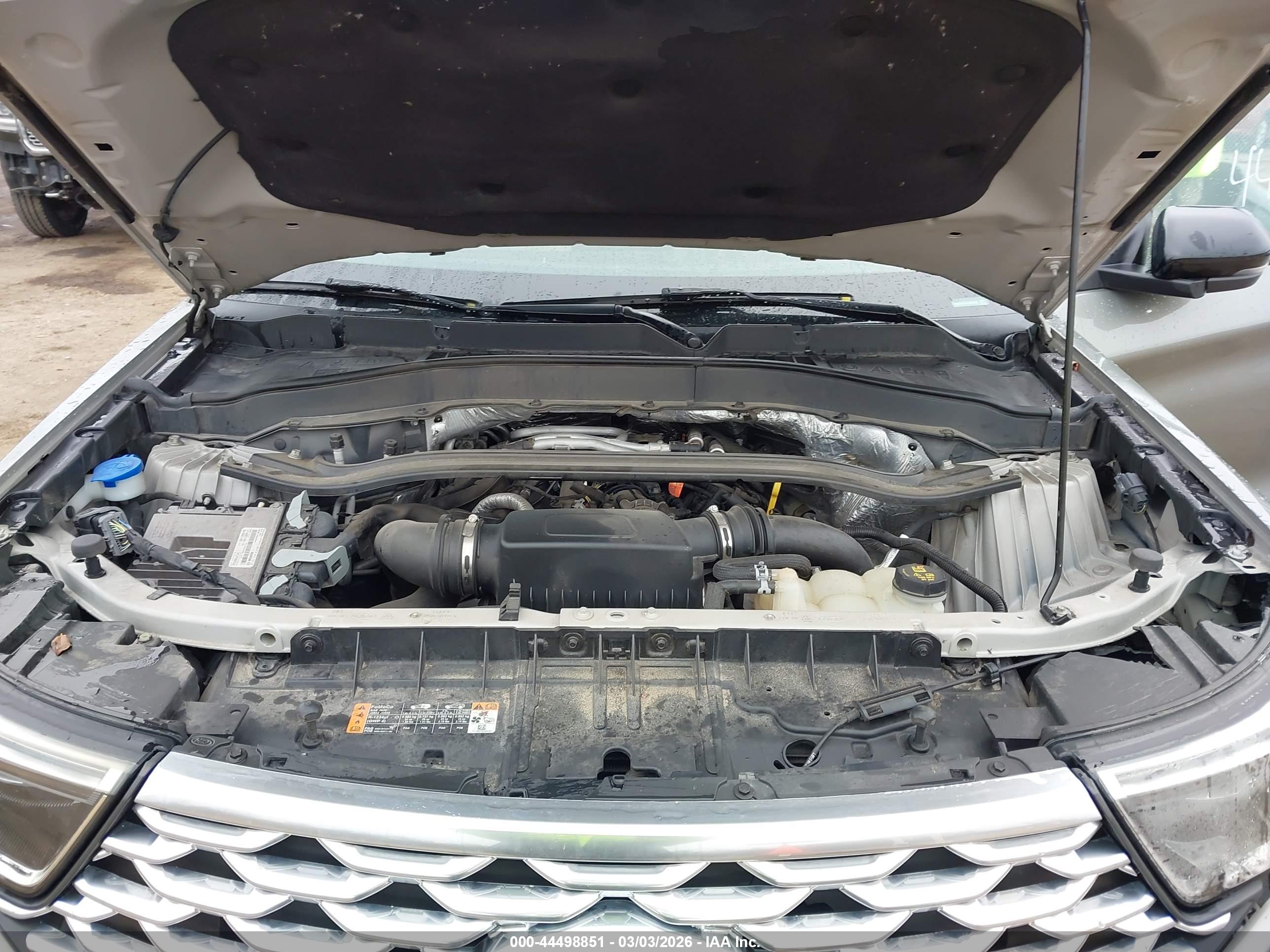 FORD EXPLORER image 10