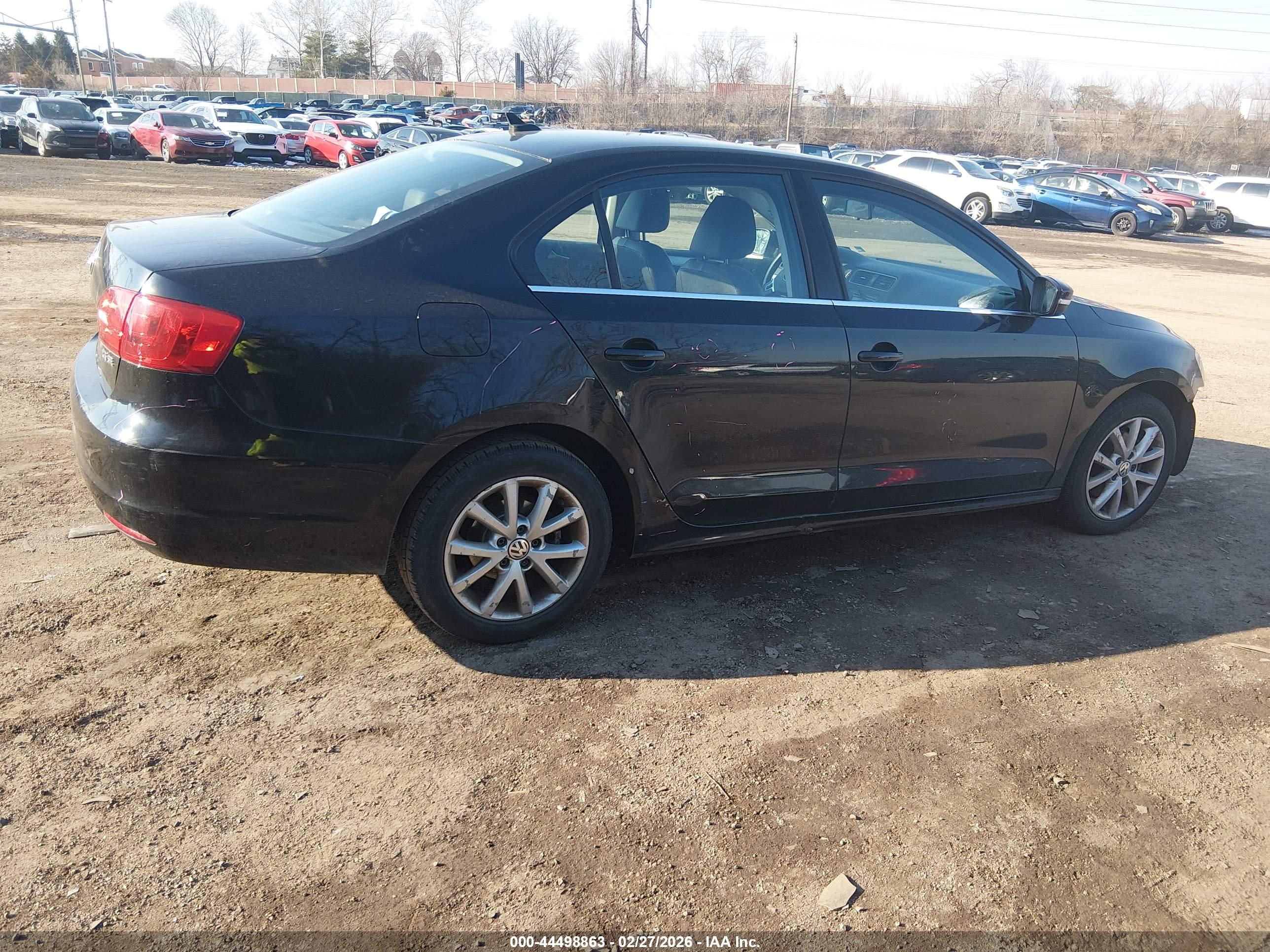VOLKSWAGEN JETTA image 4