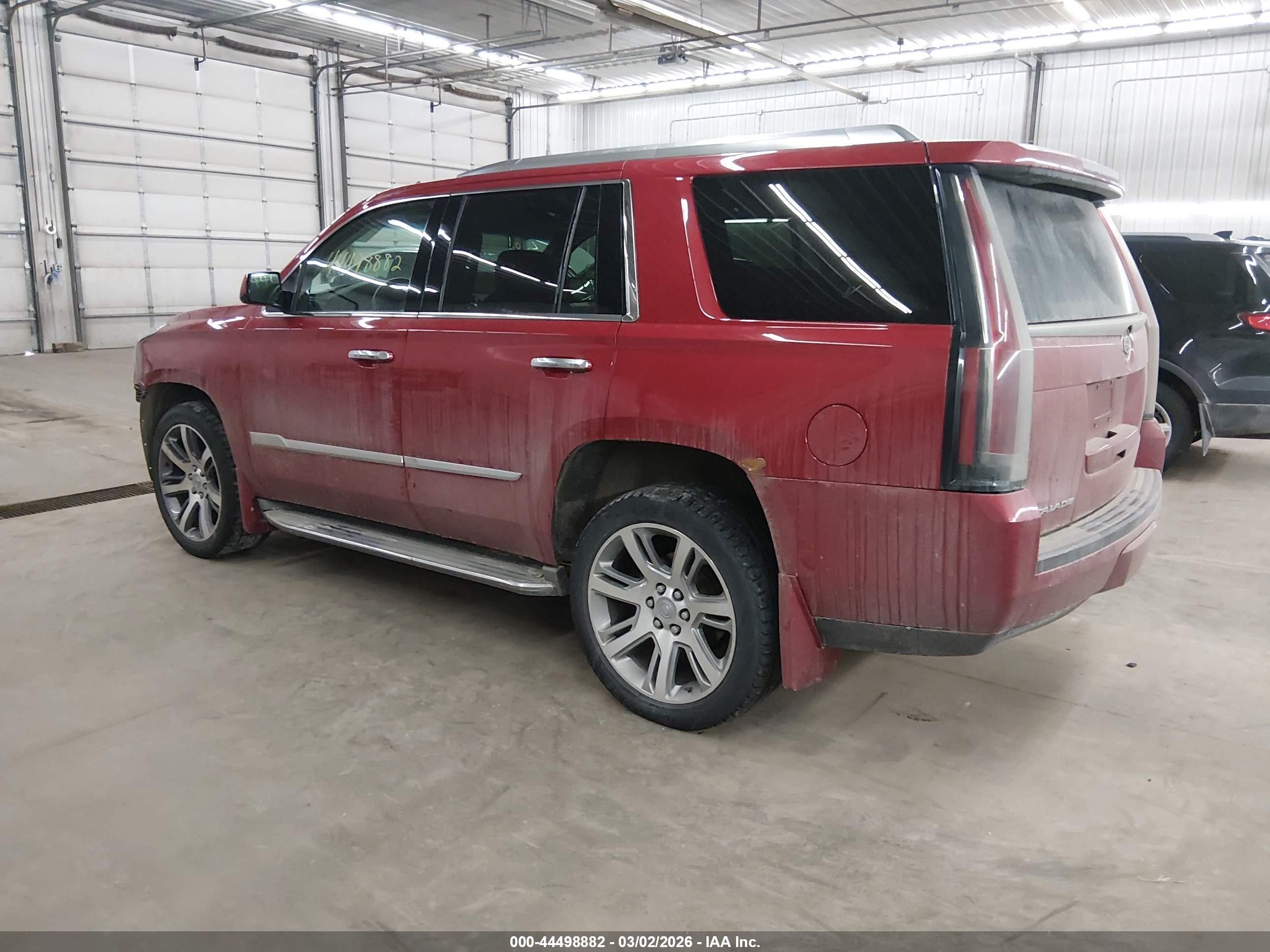 CADILLAC ESCALADE image 3