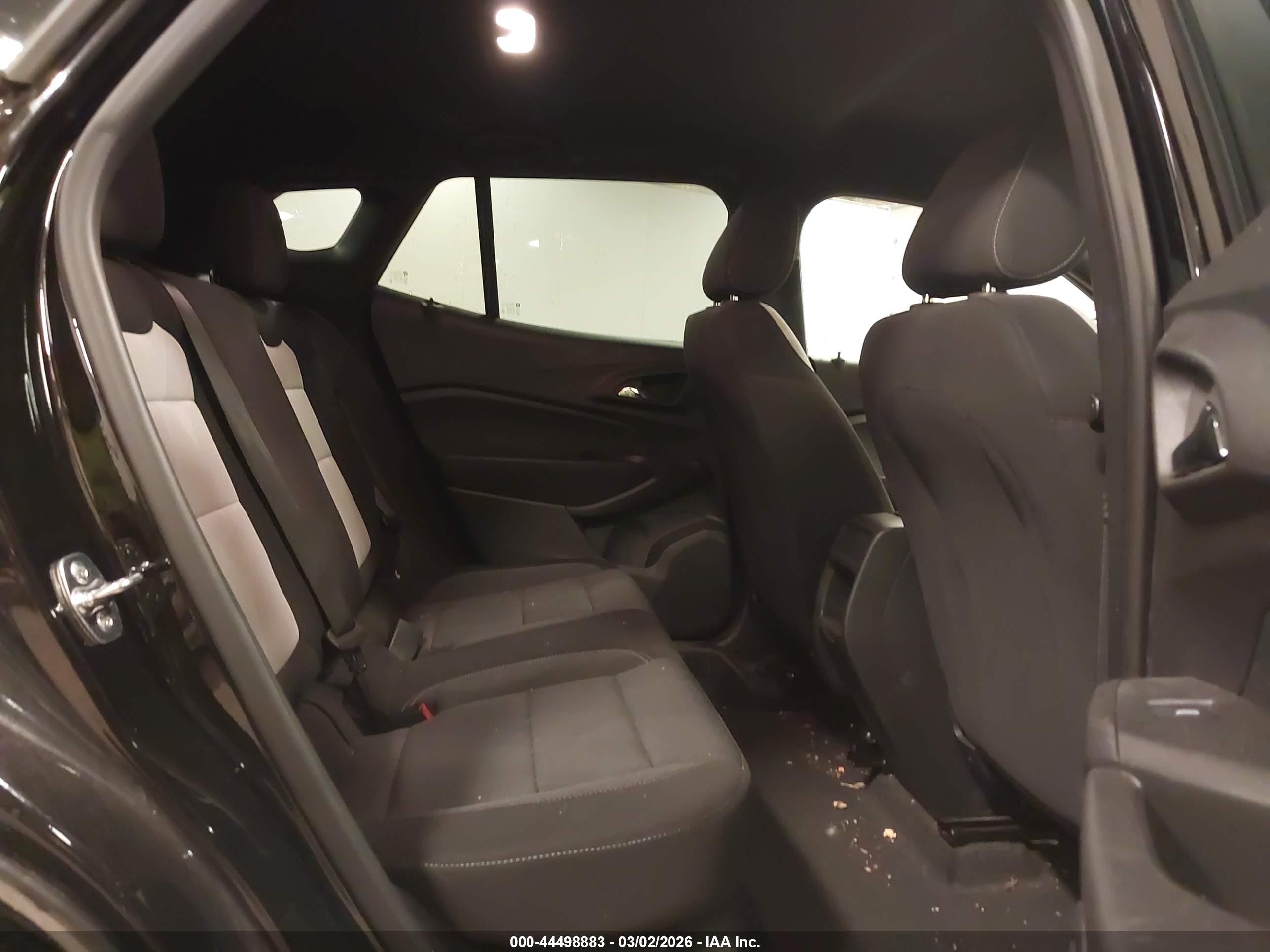 CHEVROLET TRAX image 8