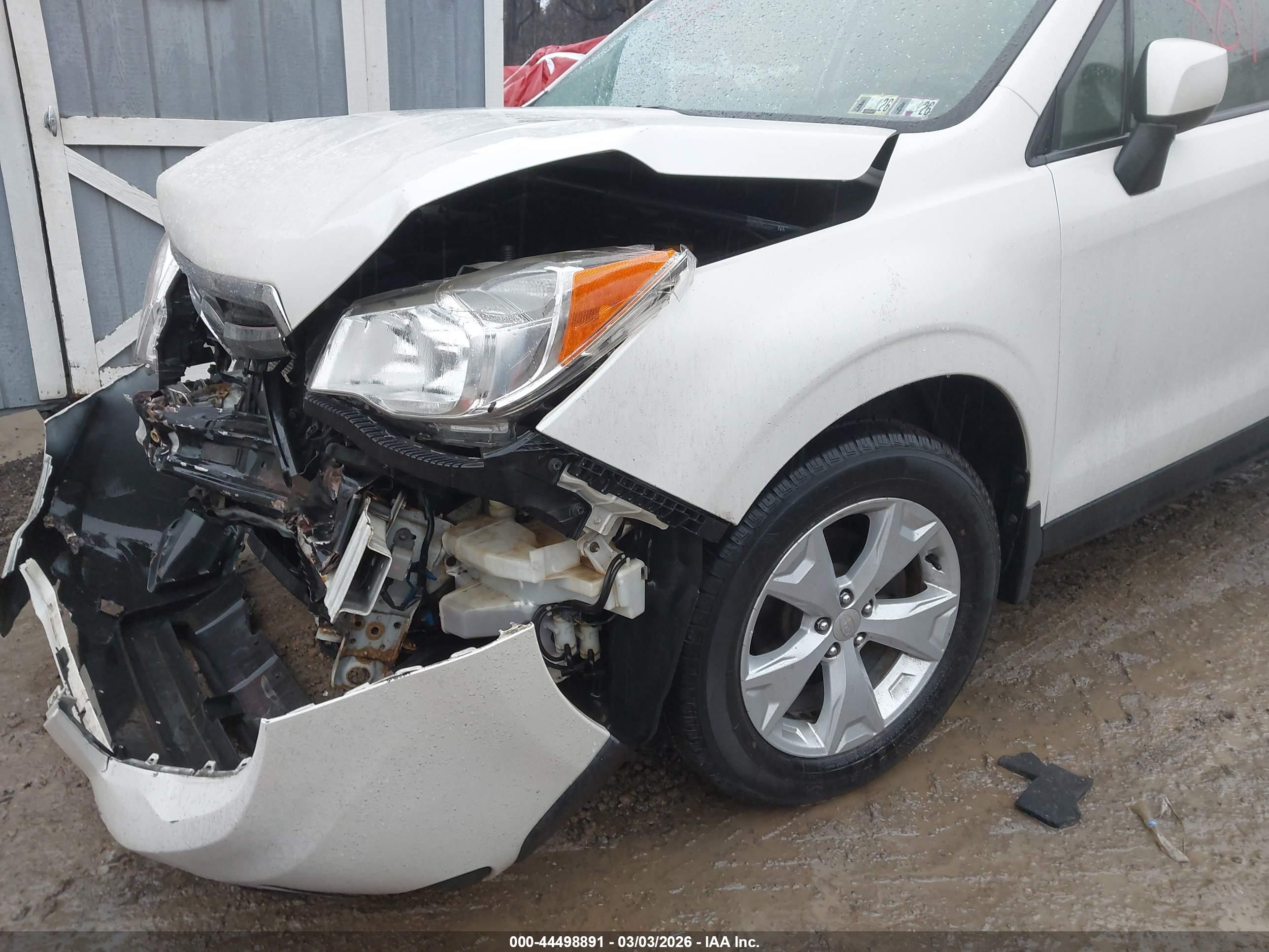 SUBARU FORESTER image 6