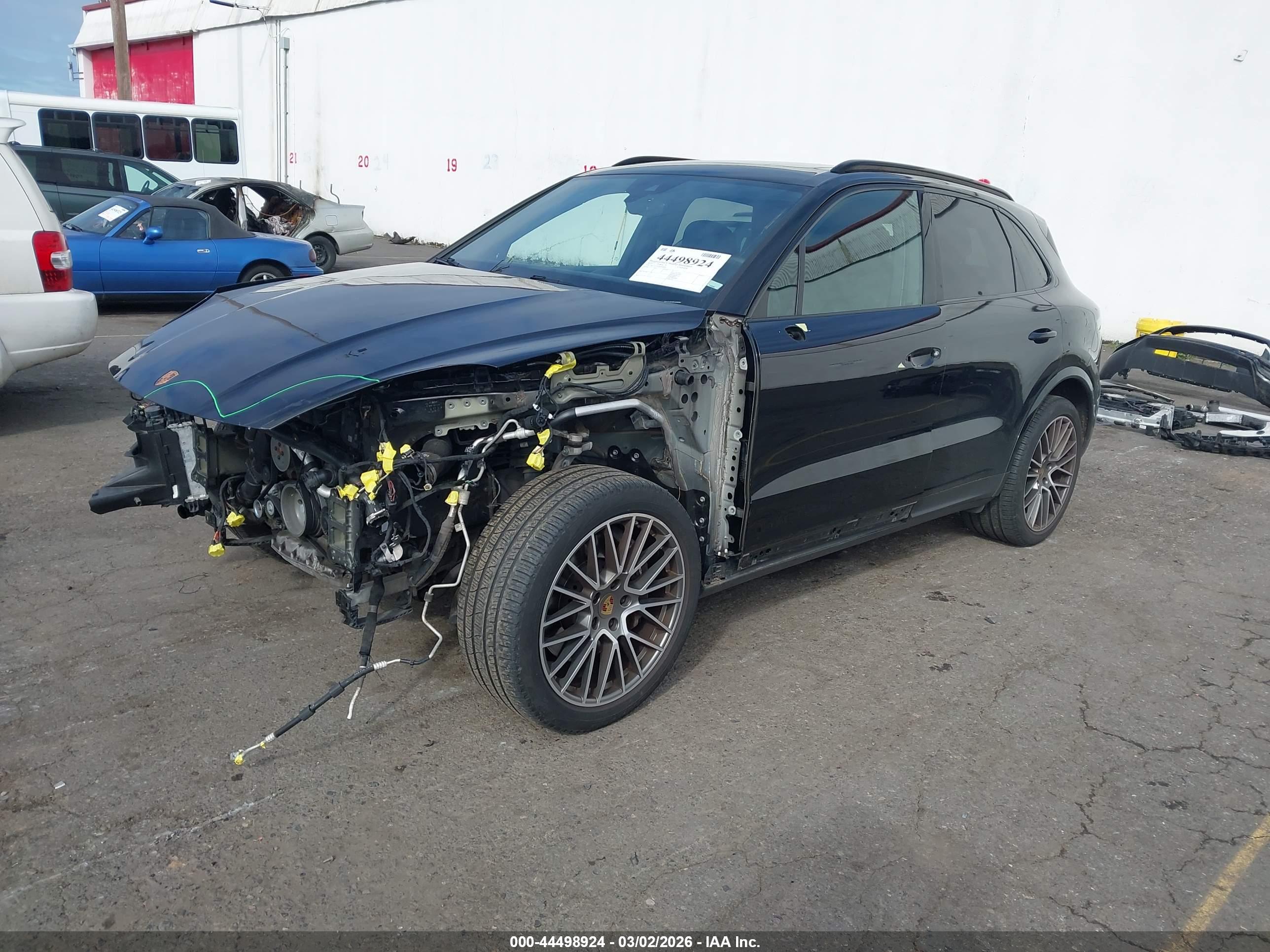 PORSCHE CAYENNE image 2
