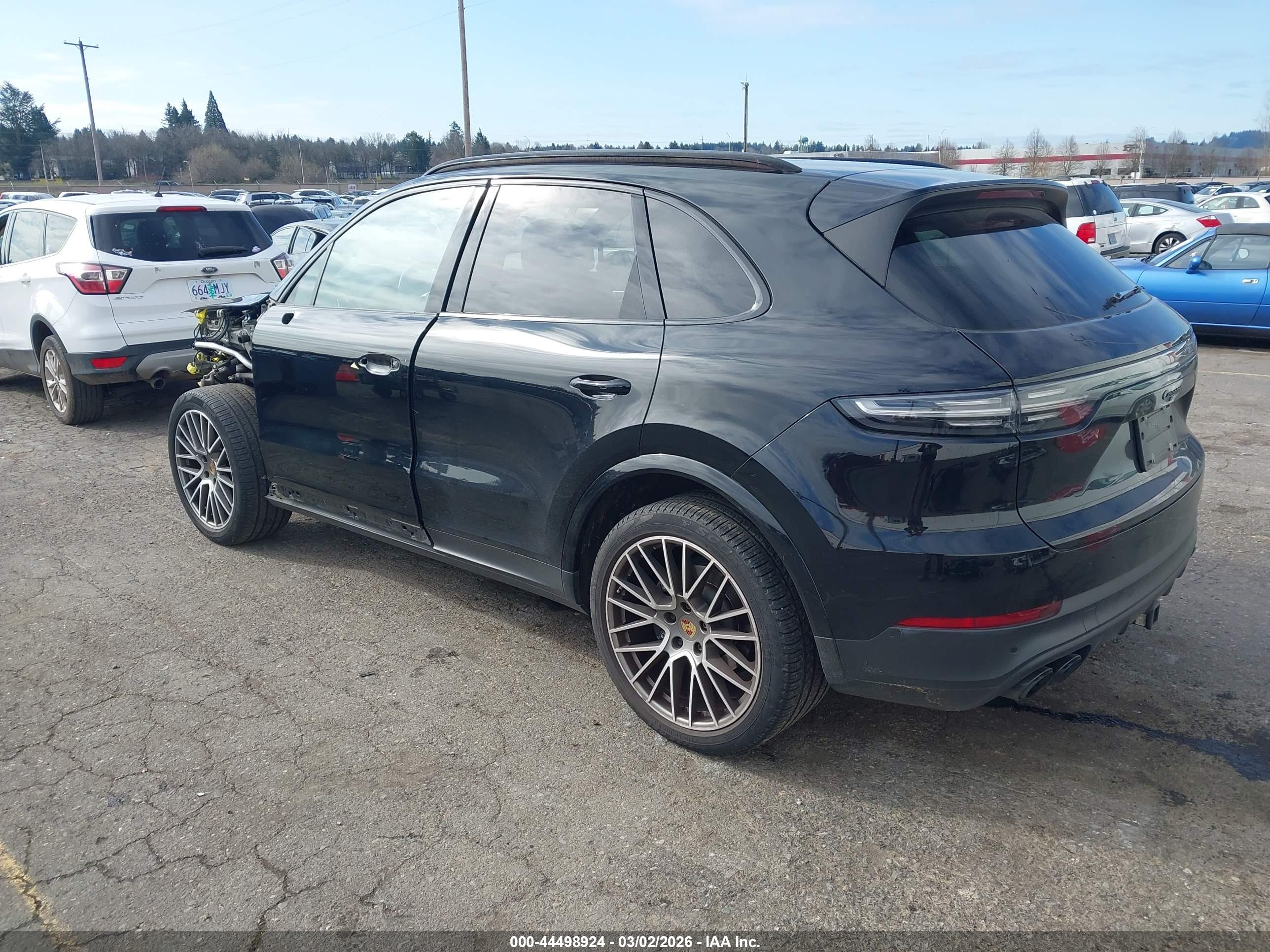 PORSCHE CAYENNE image 3