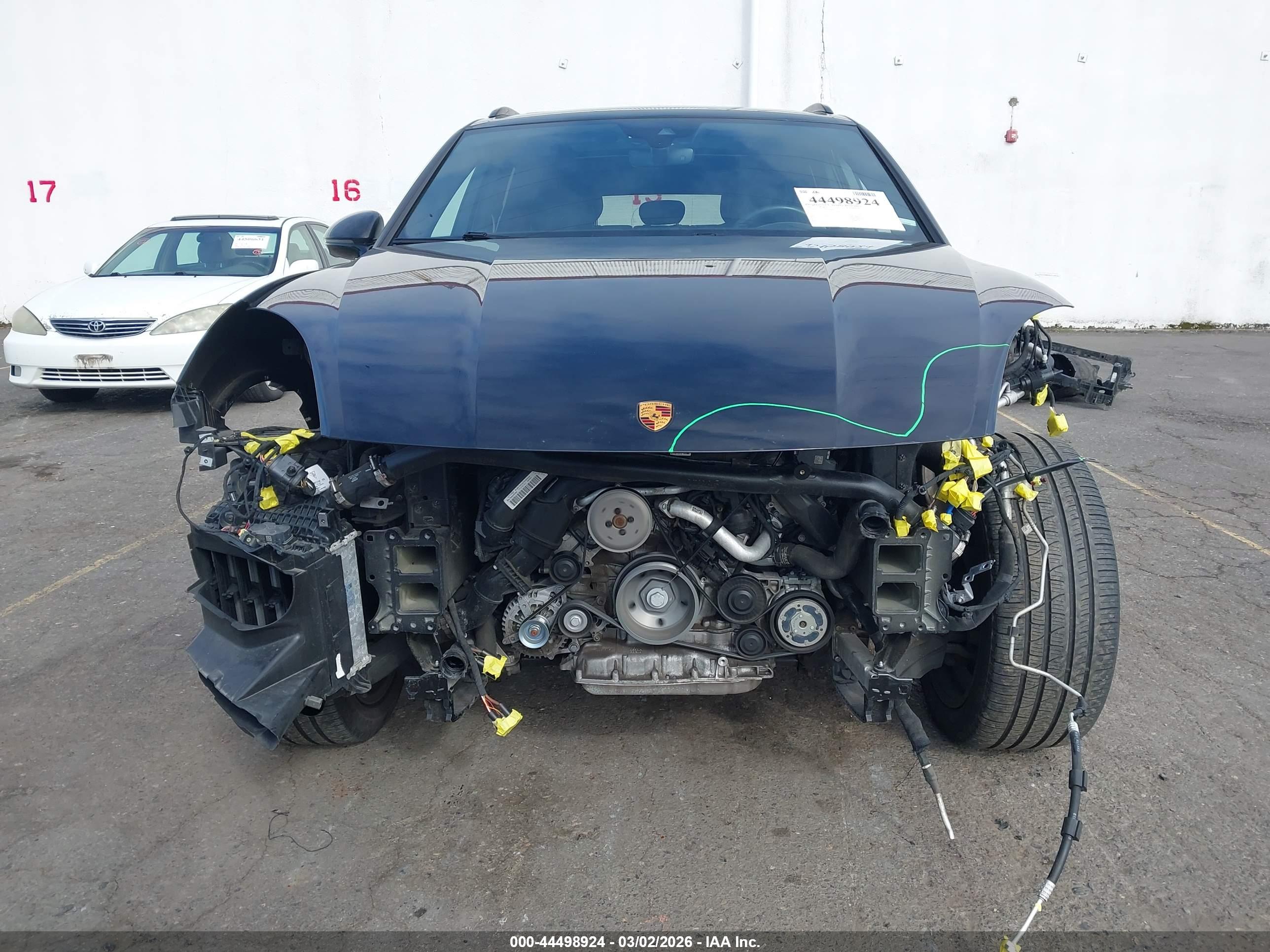 PORSCHE CAYENNE image 6