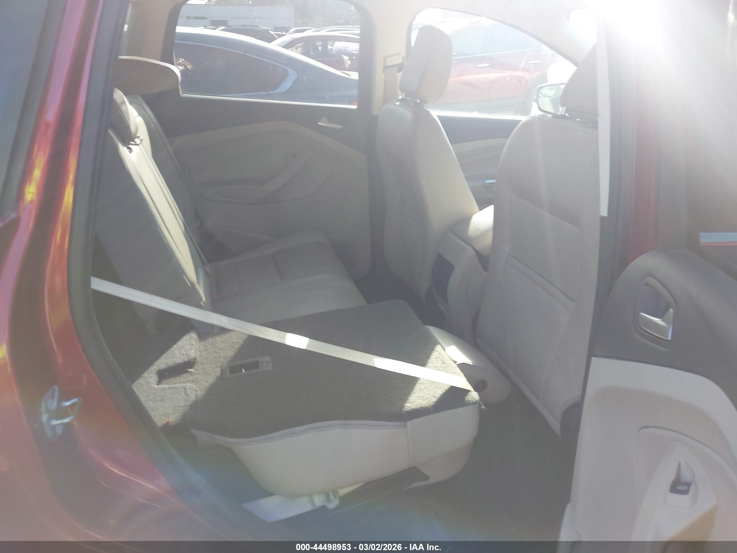 FORD ESCAPE image 8