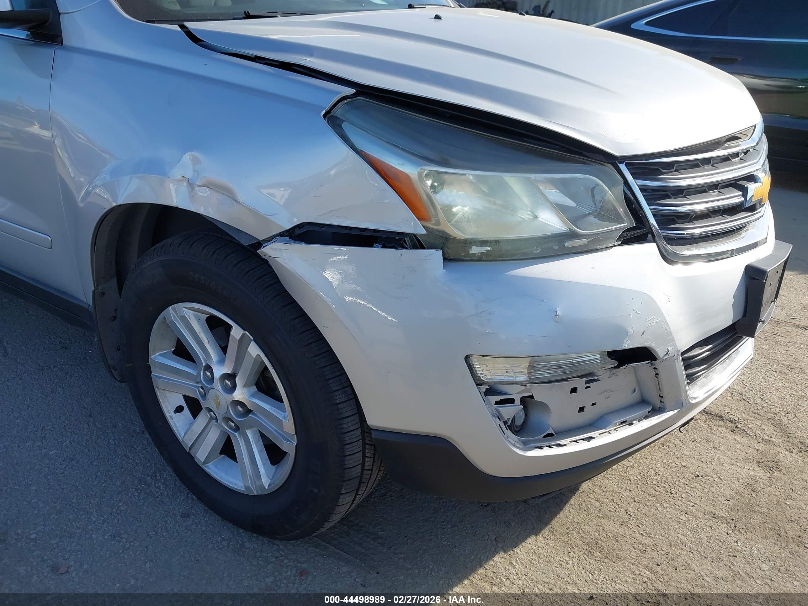 CHEVROLET TRAVERSE image 6