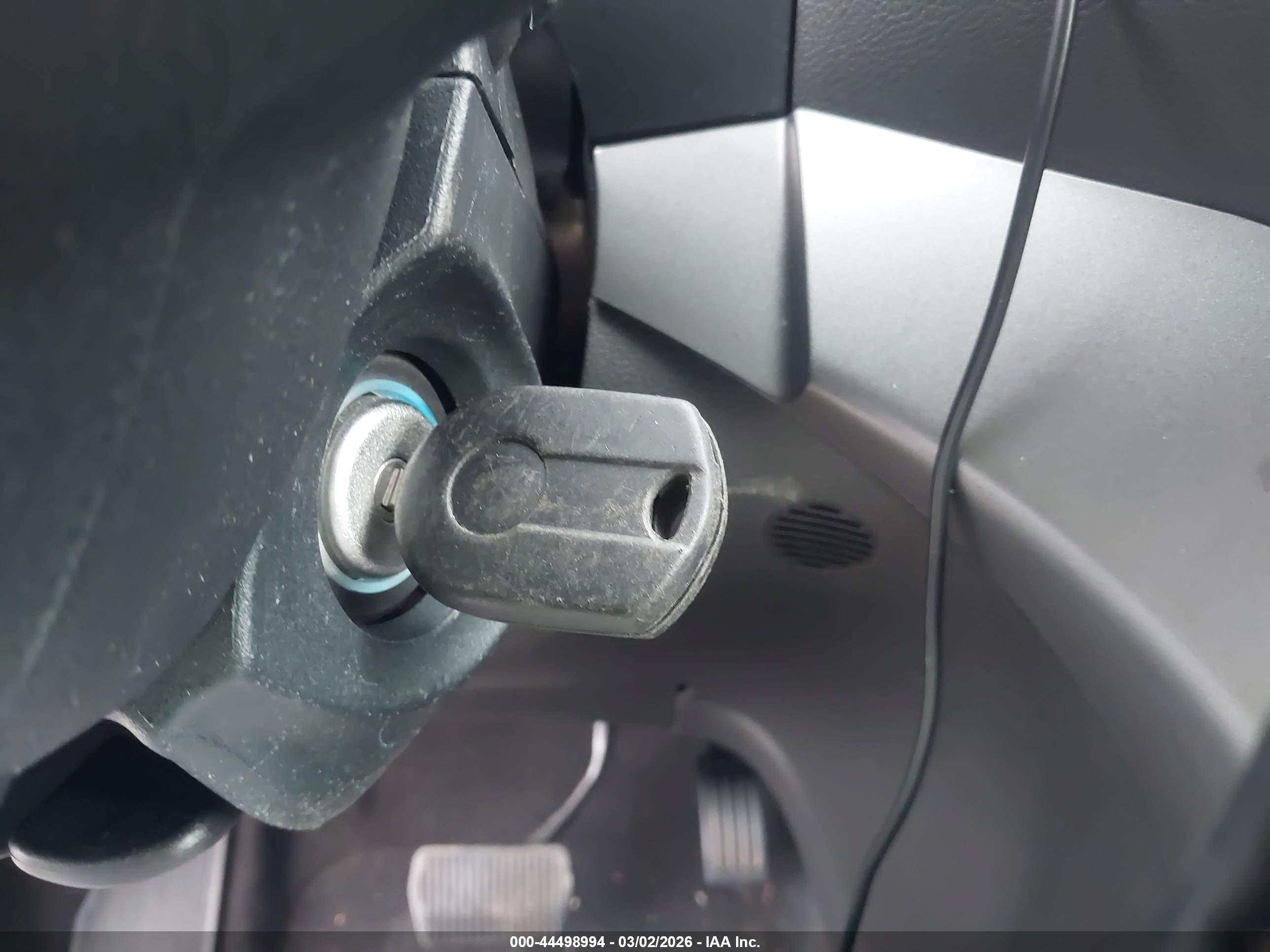 FORD ESCAPE image 11