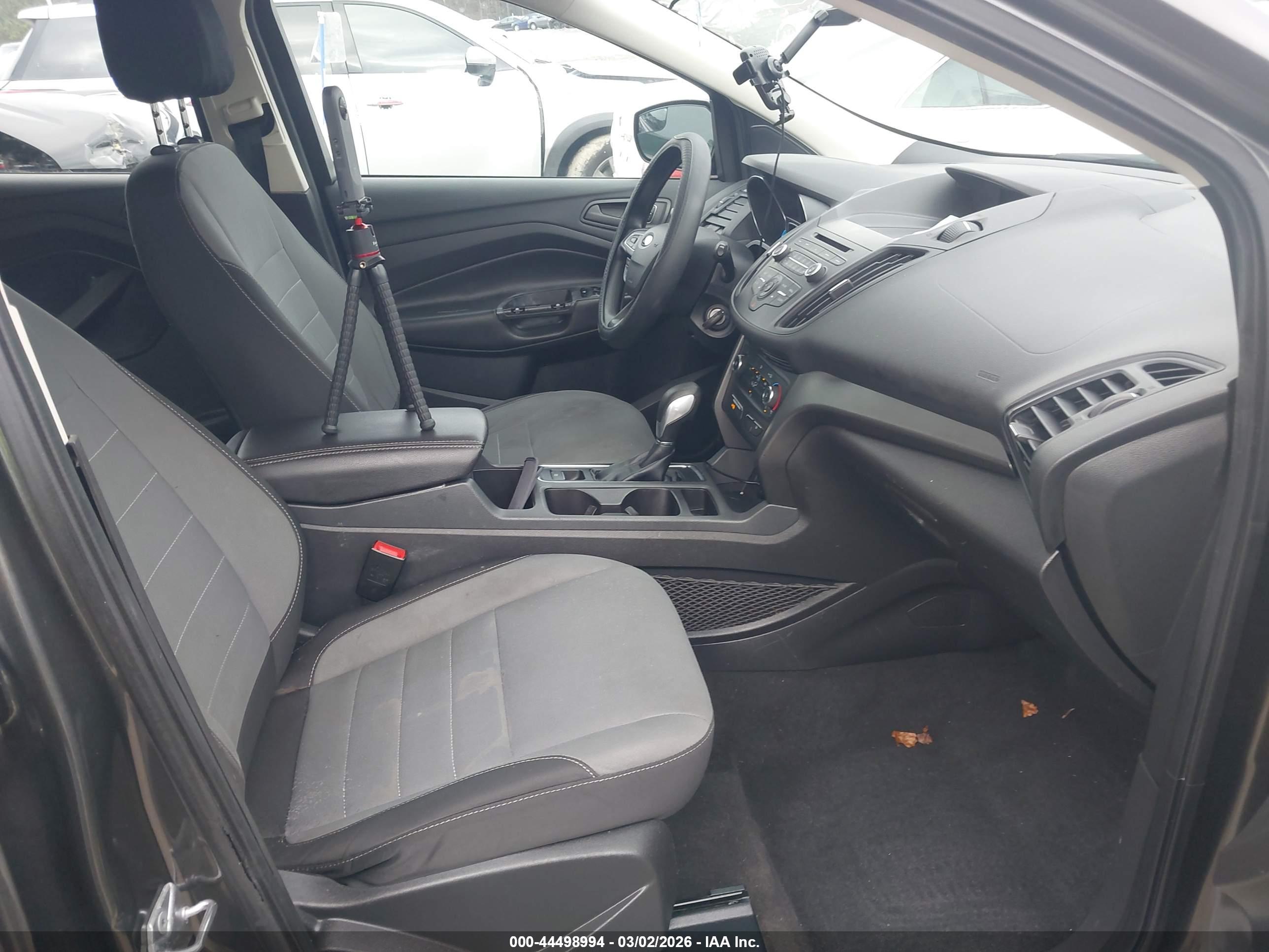 FORD ESCAPE image 5