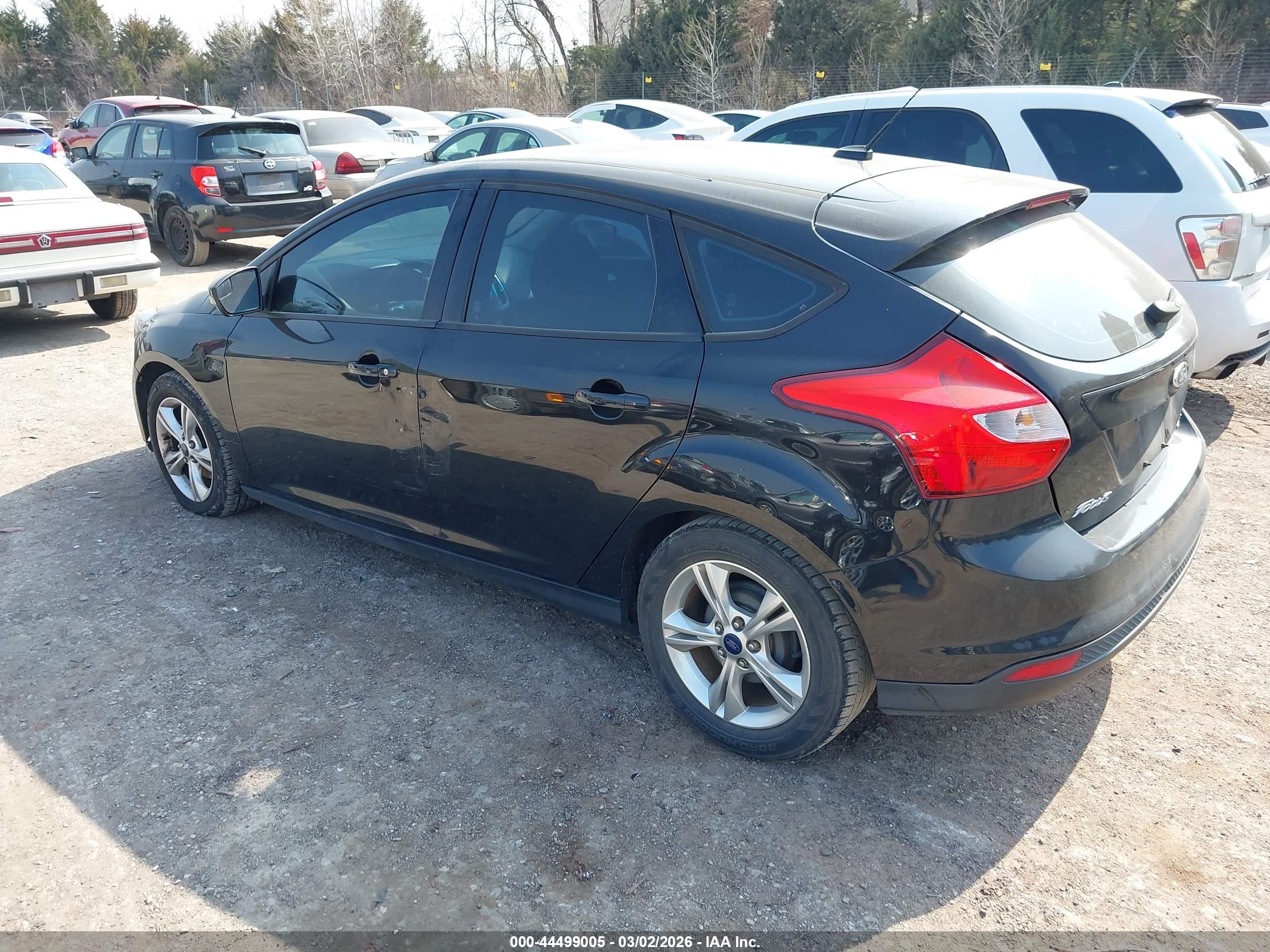 FORD FOCUS image 3