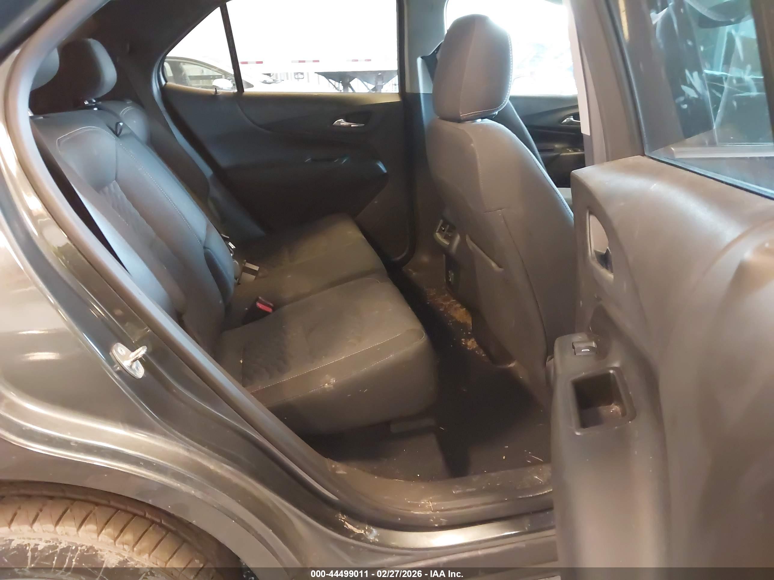 CHEVROLET EQUINOX image 8