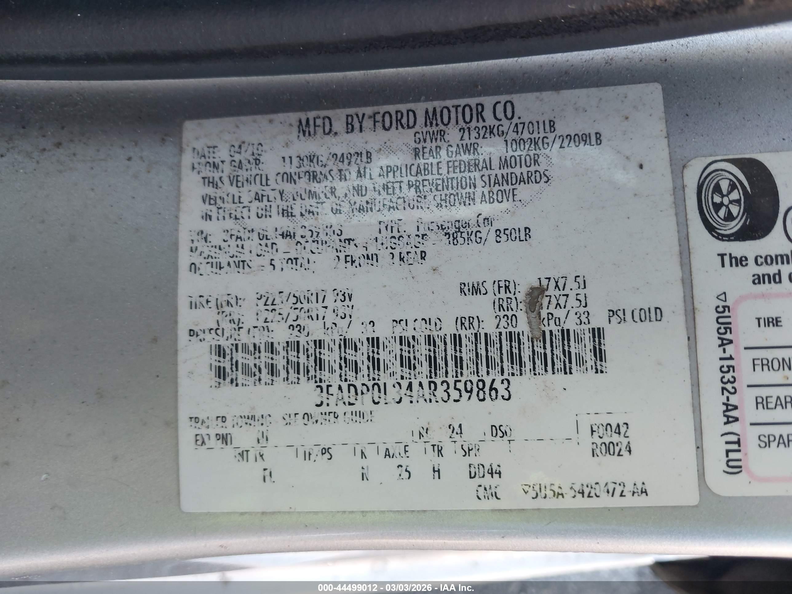 FORD FUSION image 9