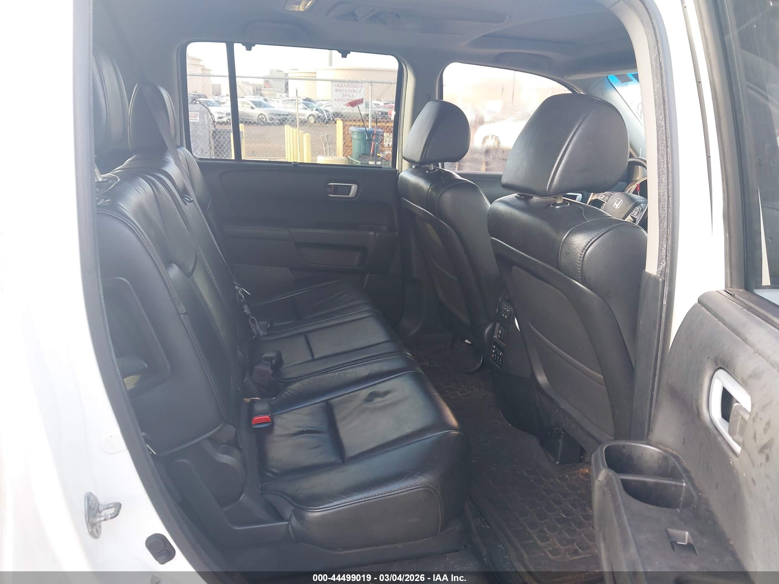 HONDA PILOT image 8