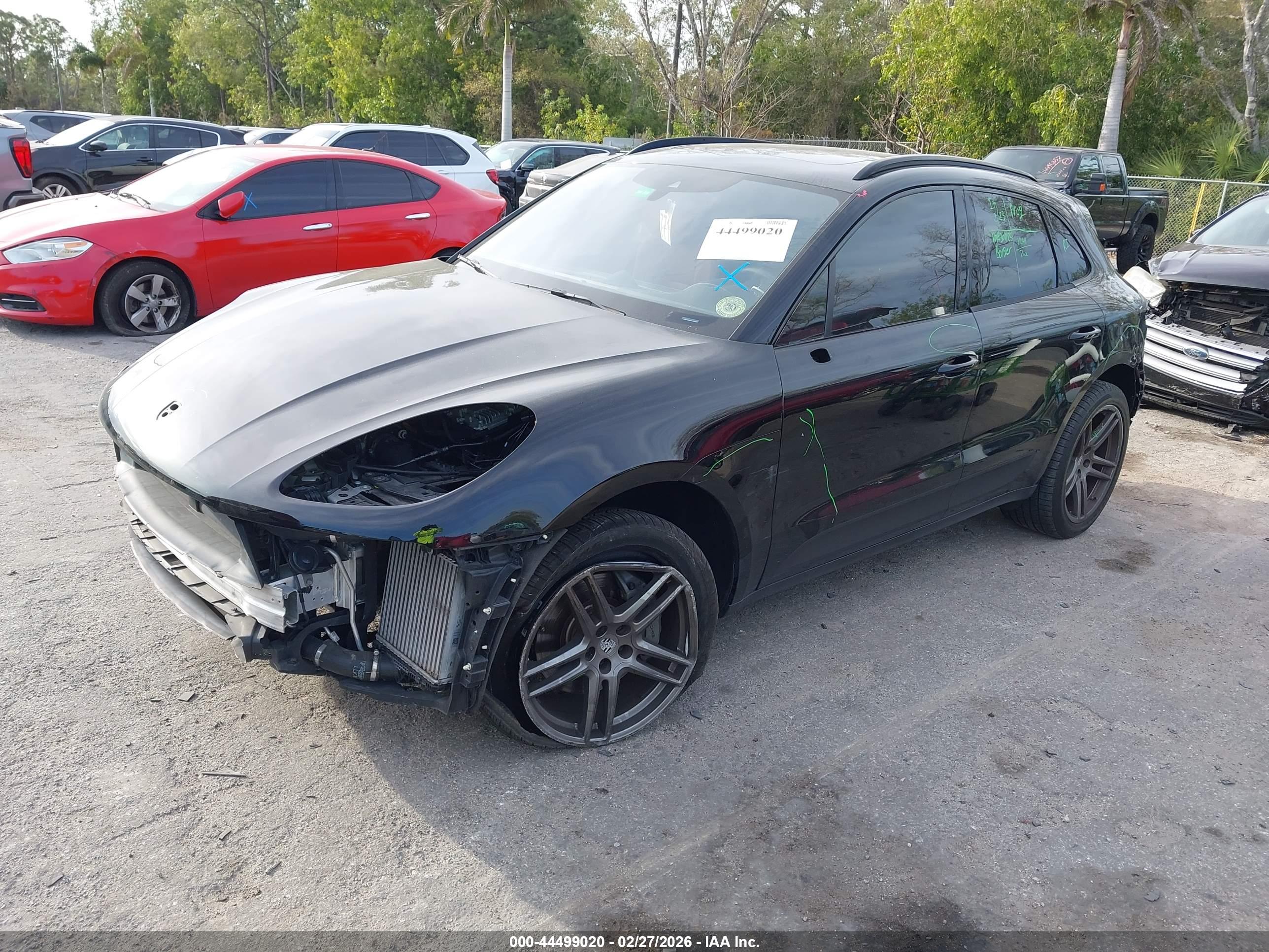 PORSCHE MACAN image 2