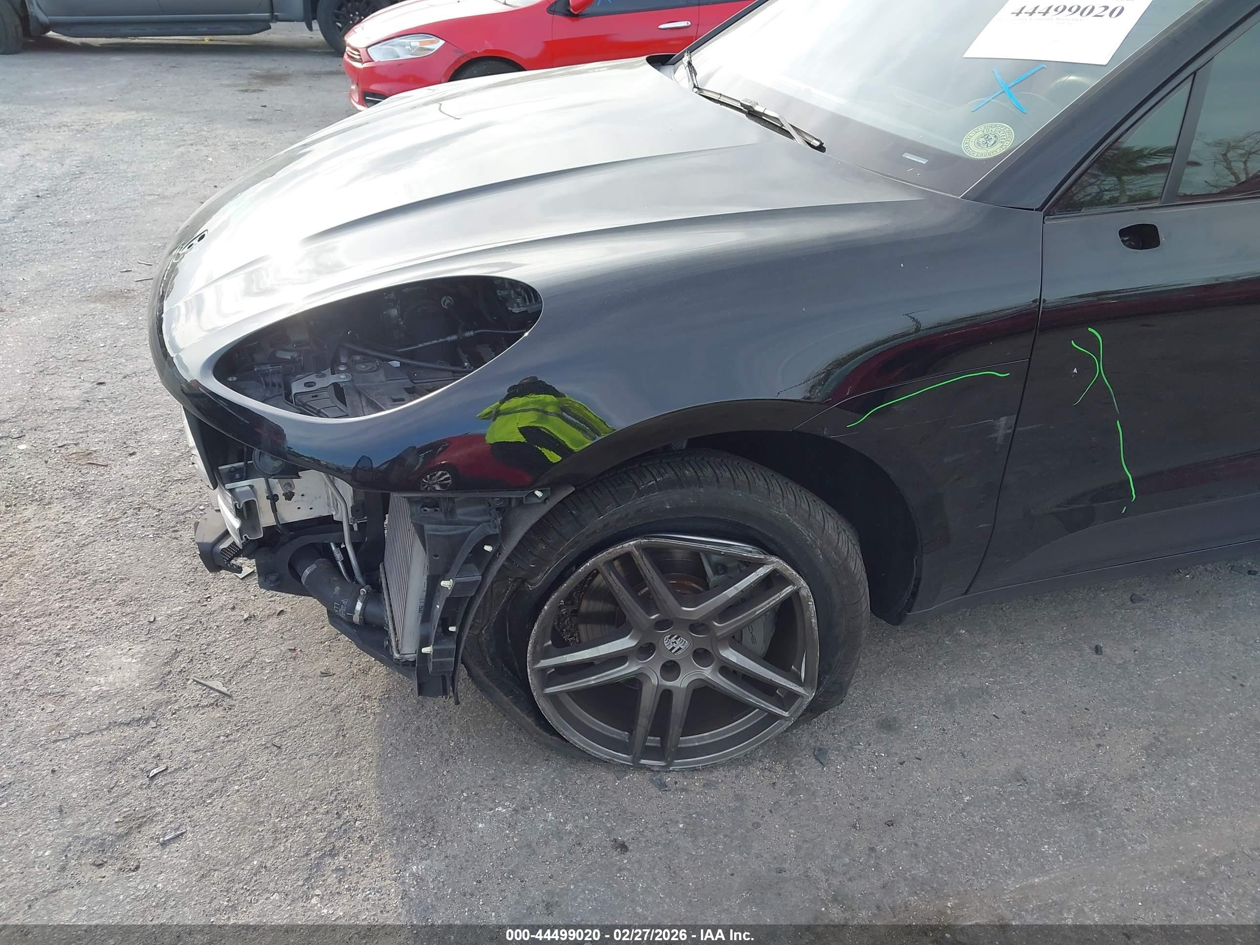PORSCHE MACAN image 6