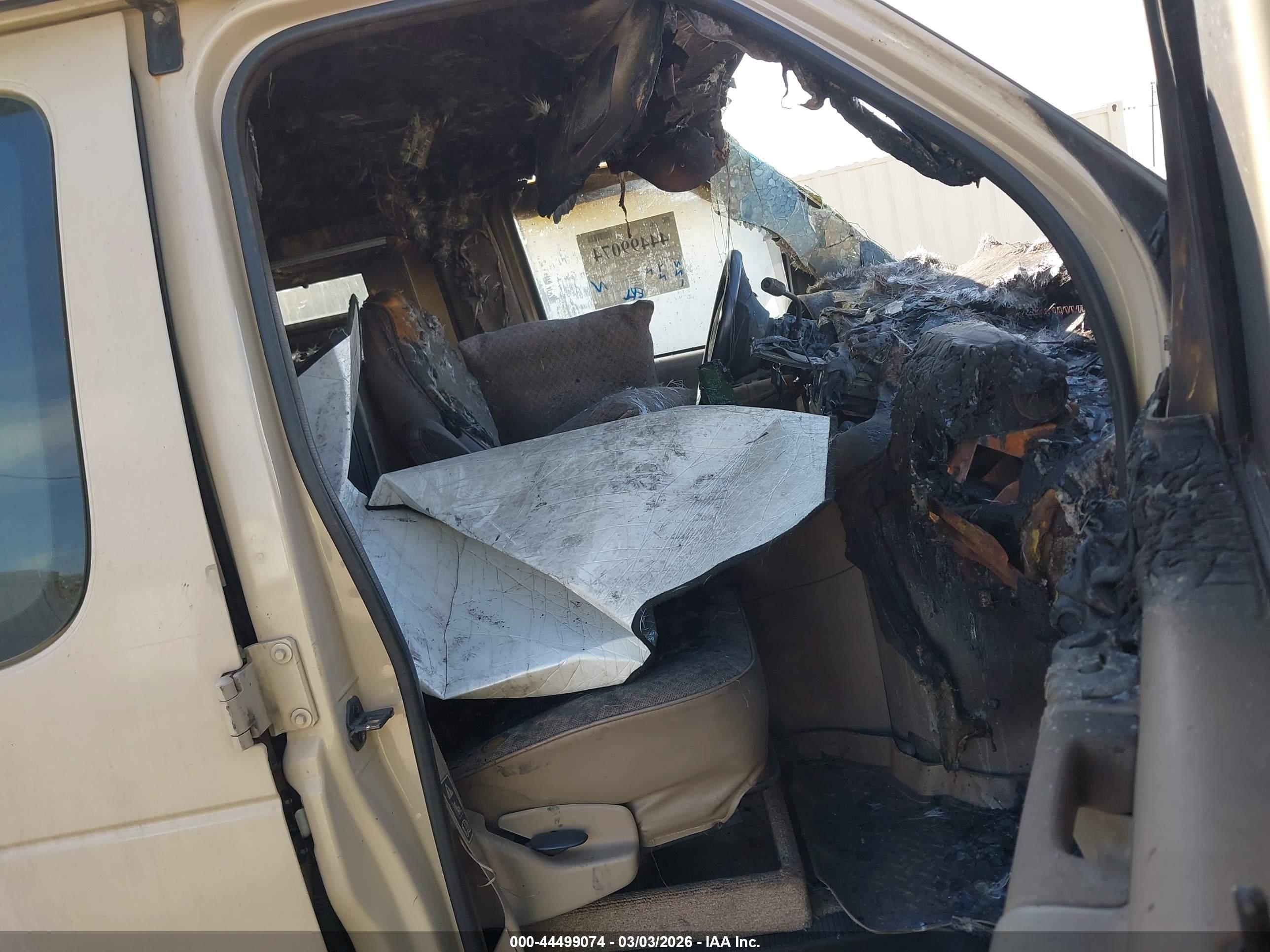 FORD E-350 image 5