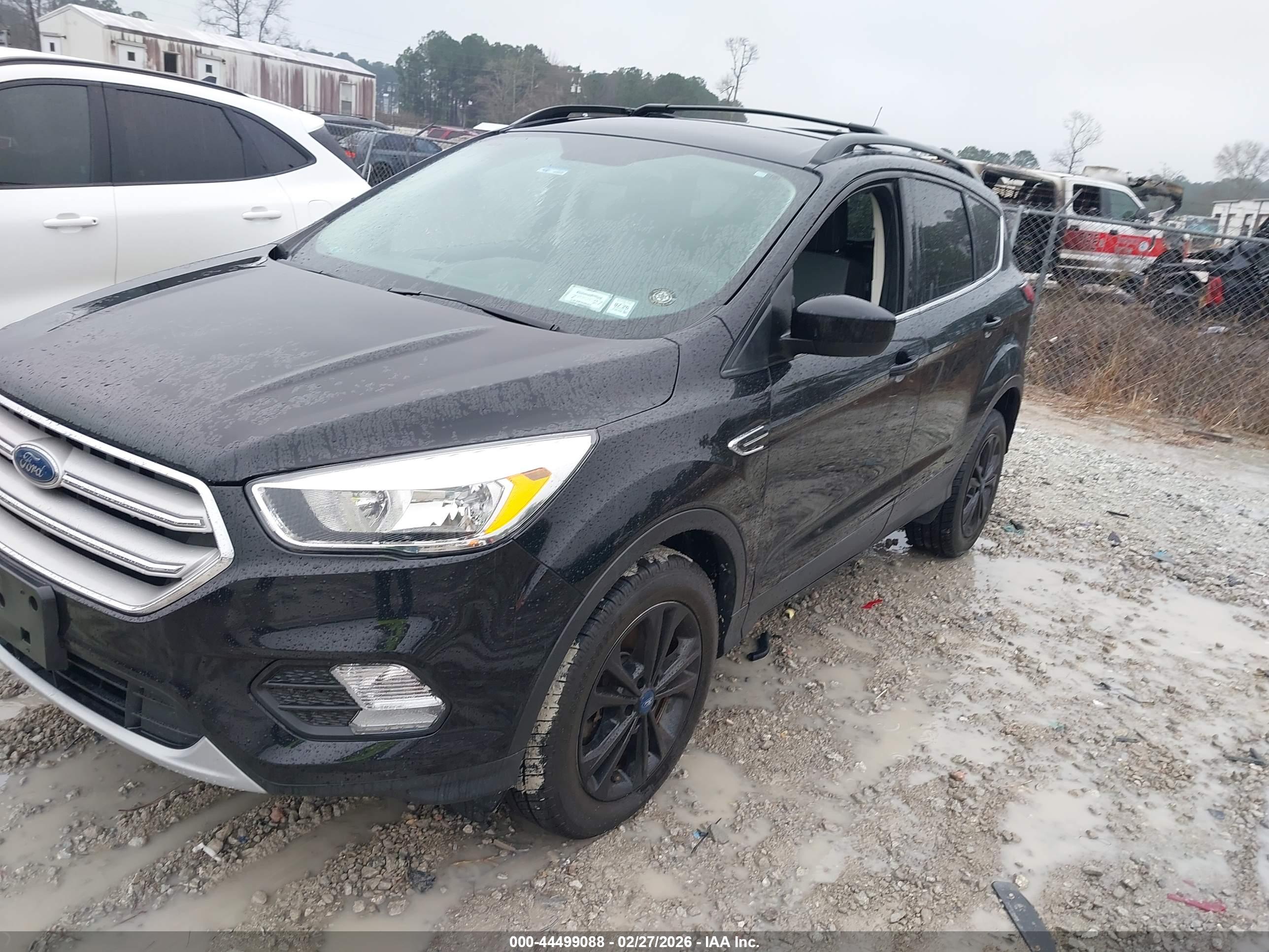 FORD ESCAPE image 2