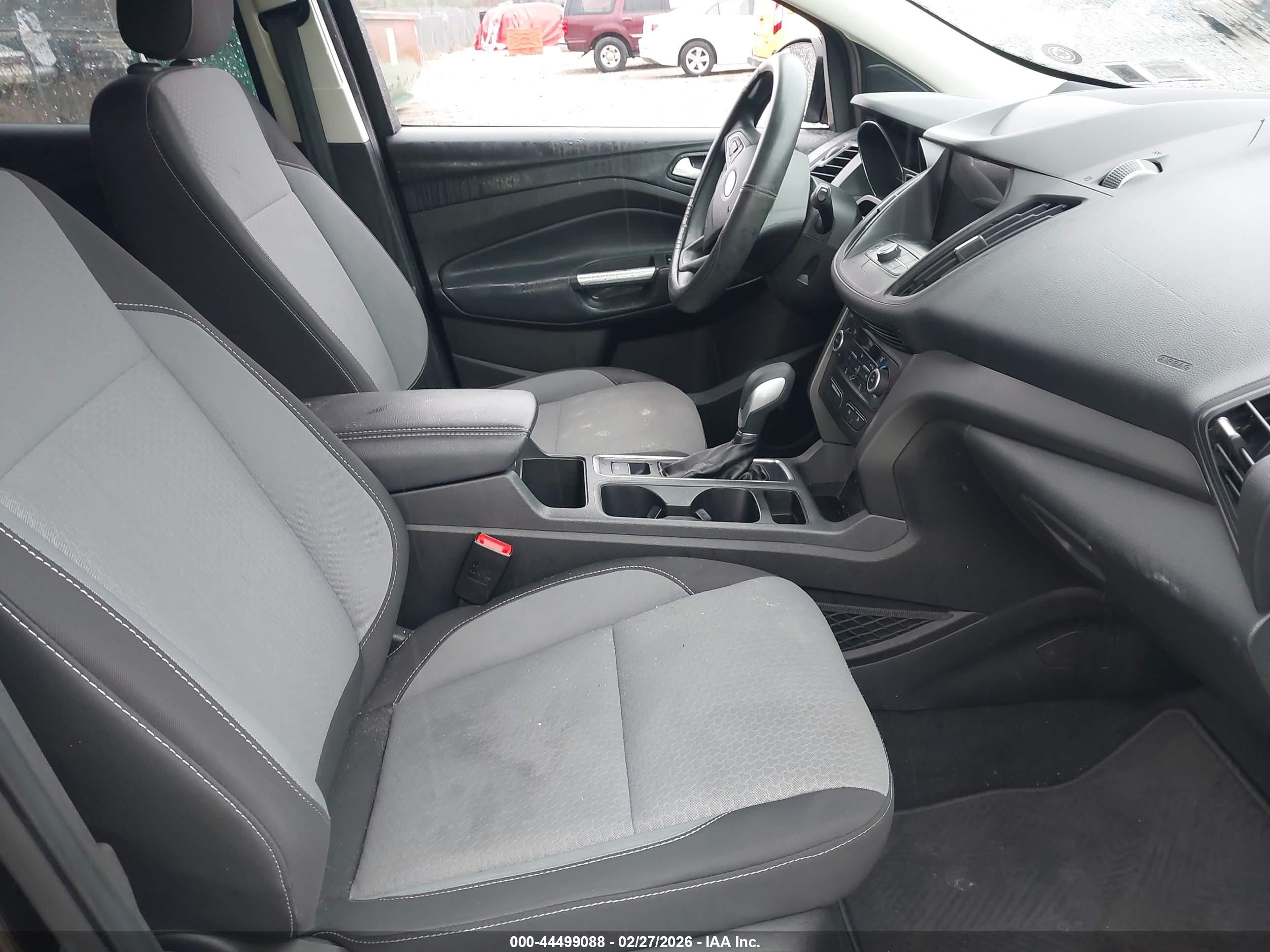 FORD ESCAPE image 5