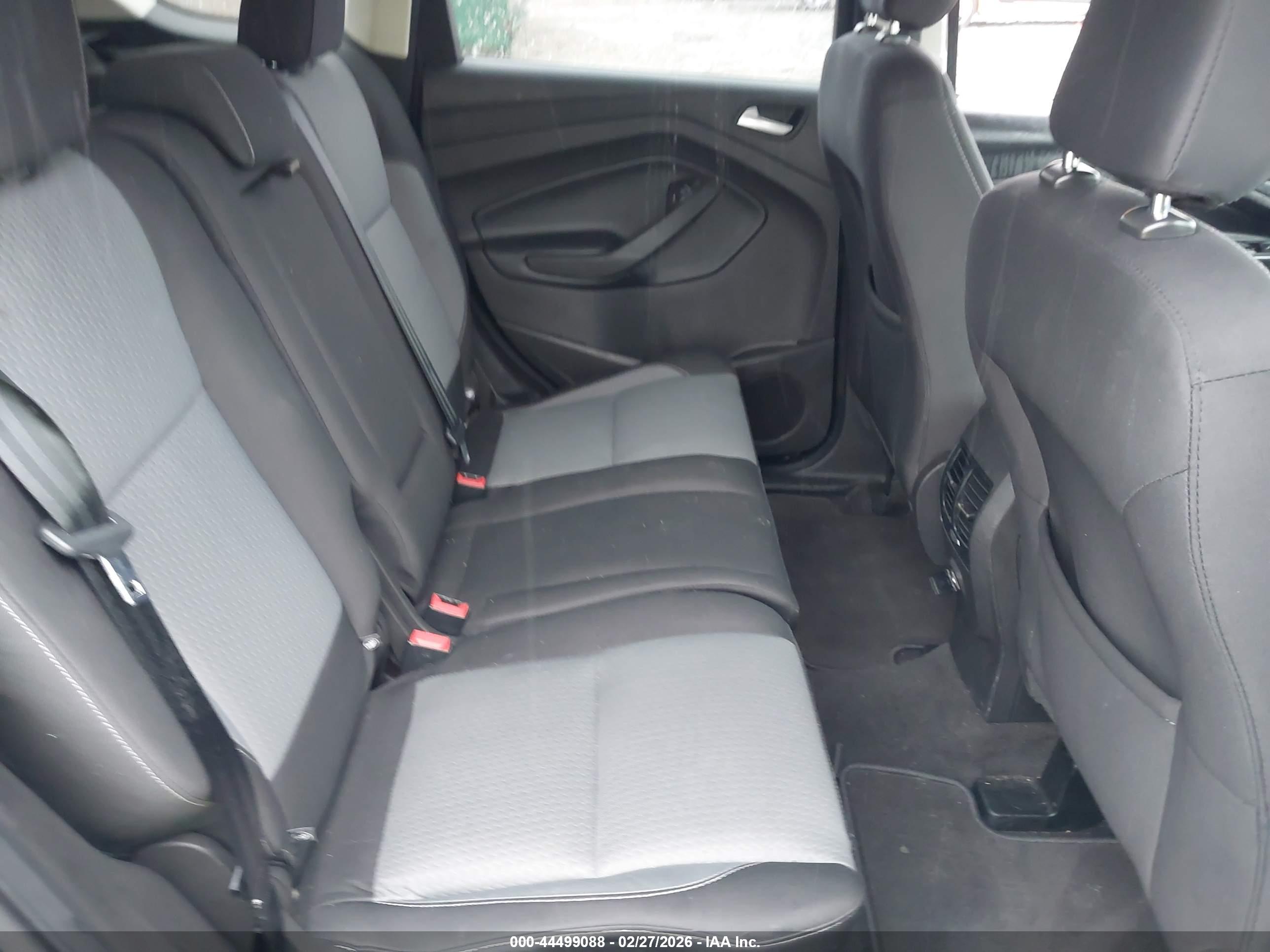 FORD ESCAPE image 8